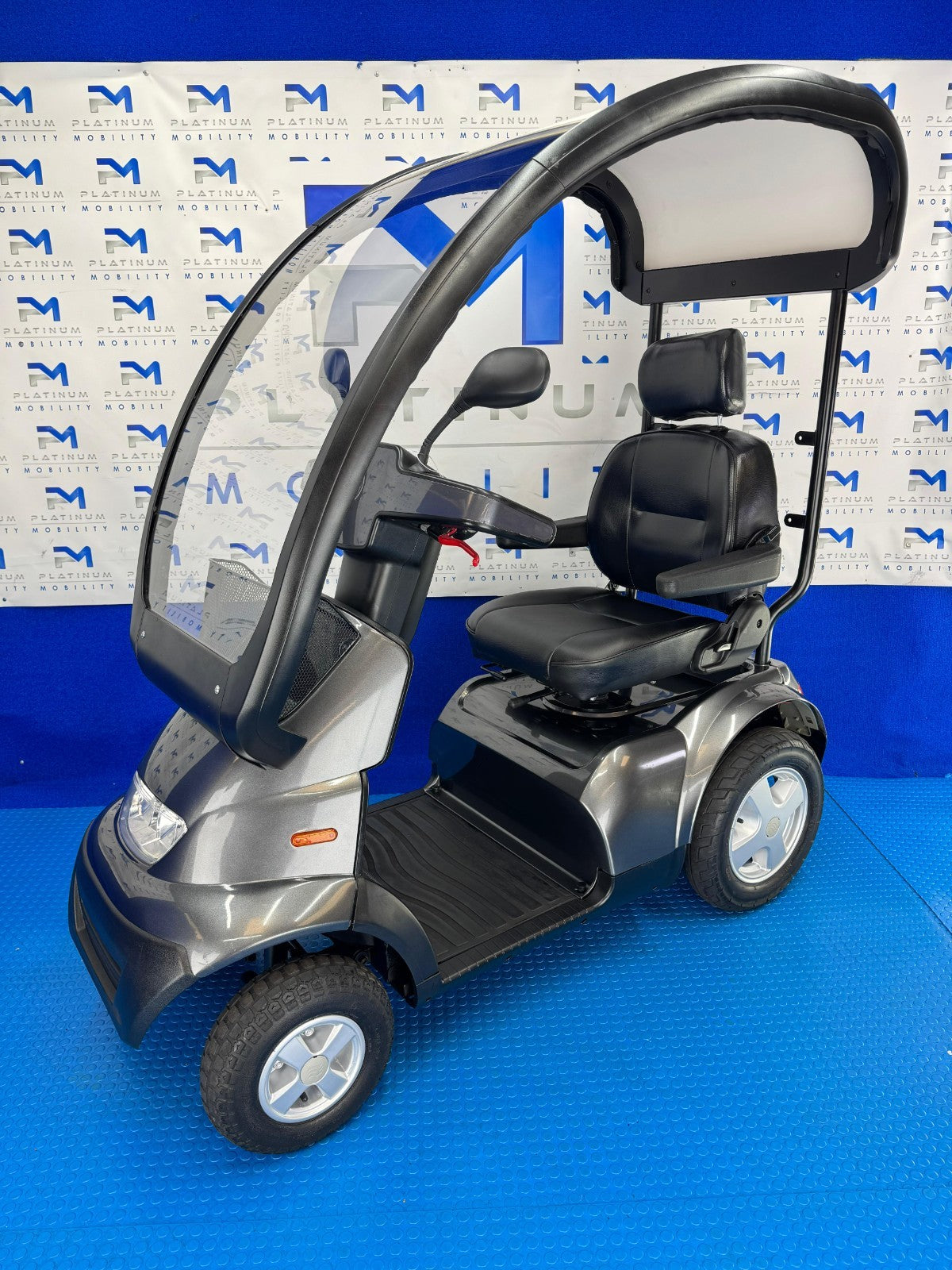 TGA Breeze S4 Canopy 8mph Road LARGE All Terrain Mobility Scooter Buggy 2103