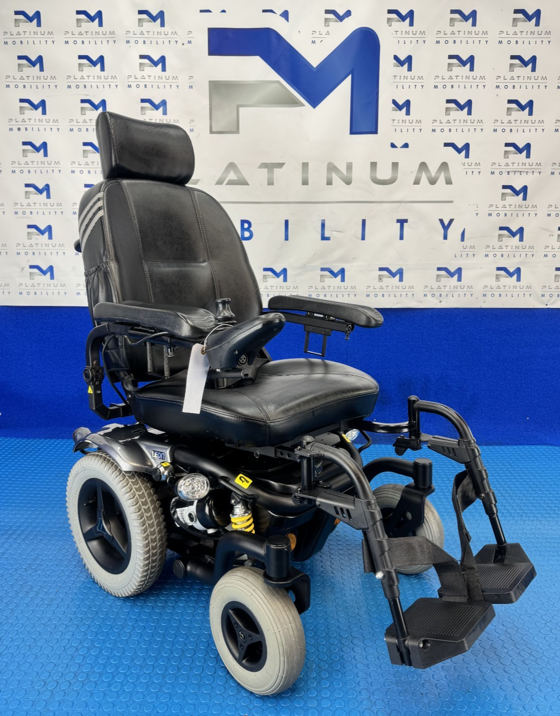 KARMA LEON 6MPH ELECTRIC POWERCHAIR | AIR TYRES | NEW BATTERIES 1527