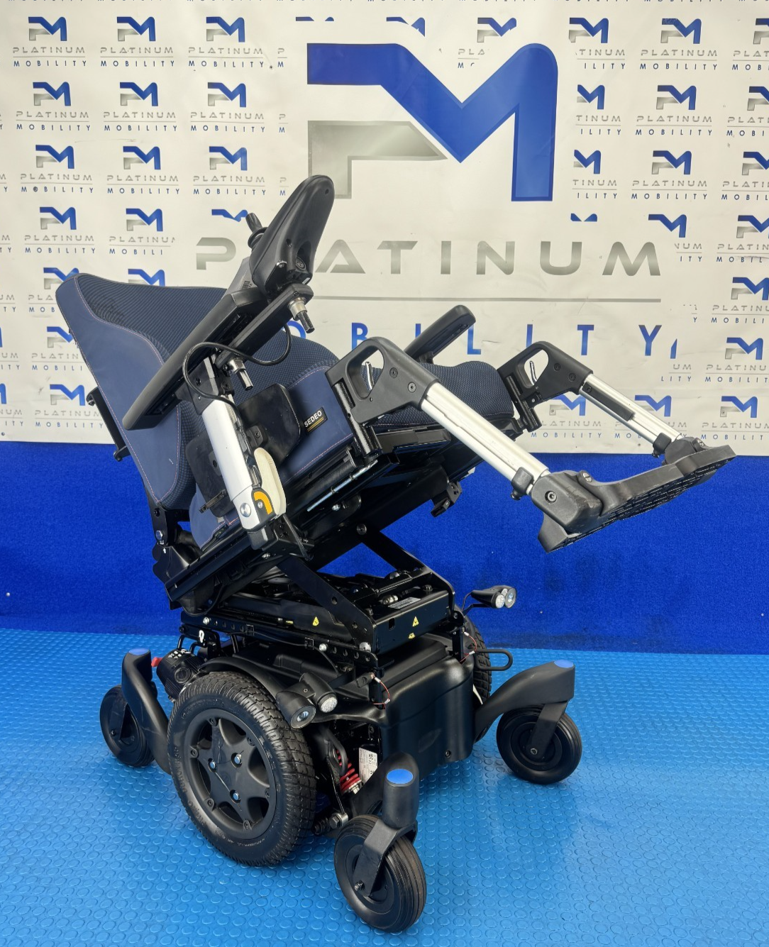 SUNRISE QUICKIE Q500M 6MPH ELECTRIC WHEELCHAIR RISER POWERCHAIR 2278