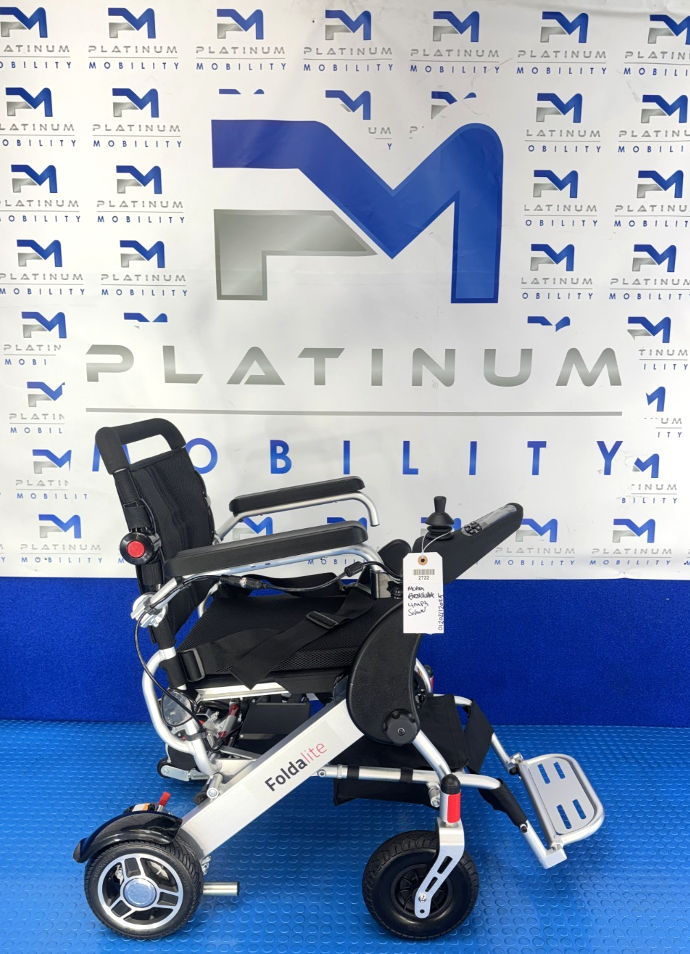 Motion Foldalite Folding Wheelchair 4Mph New Open Box 2722