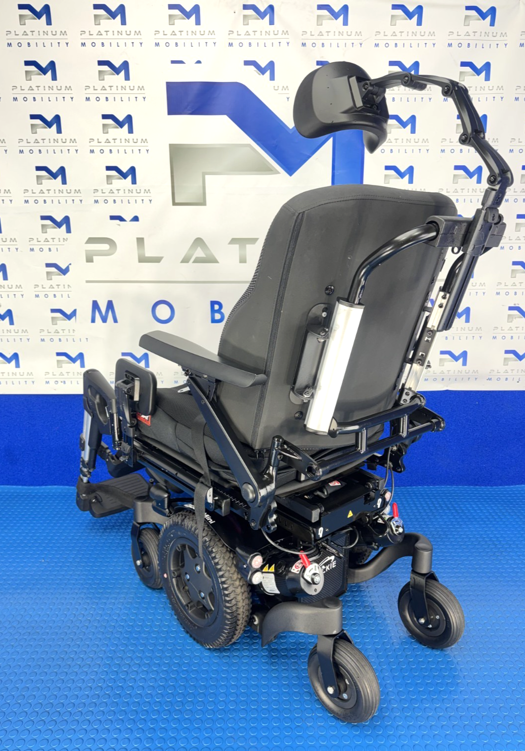 Sunrise Quickie Q300M Powerchair 6mph, Tilt, Electric Legs Wheelchair 4042