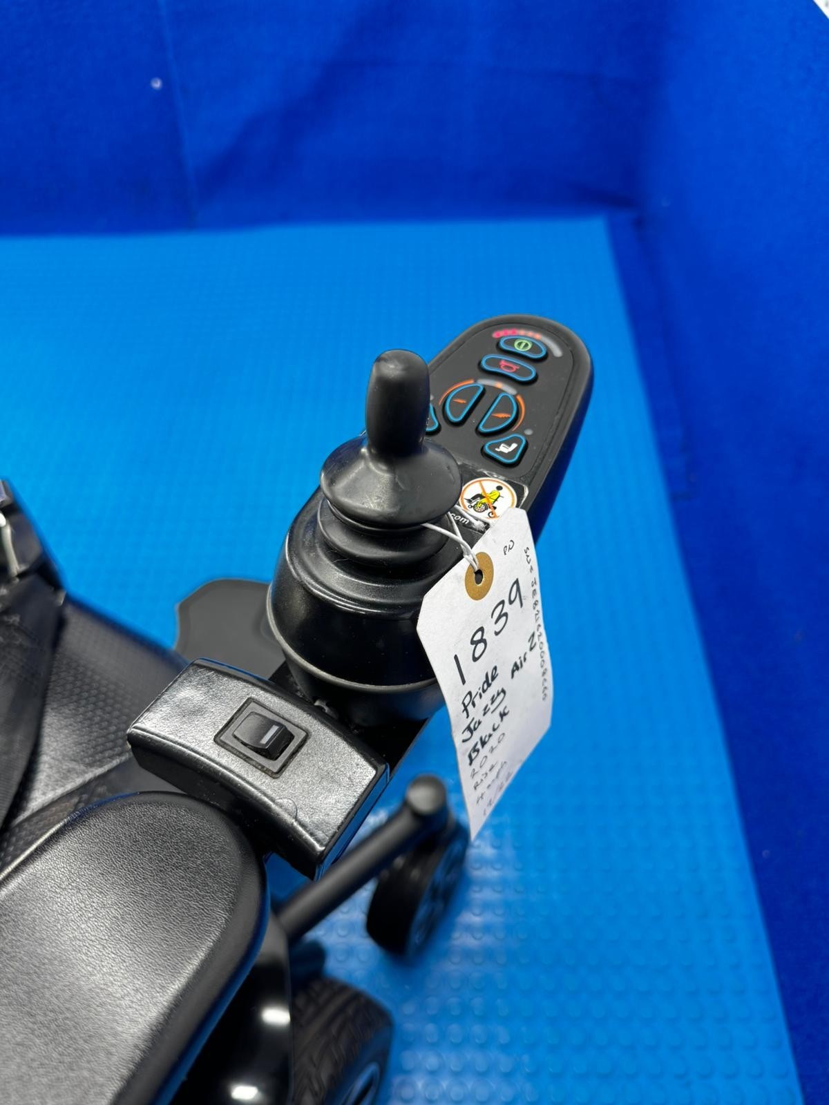 Pride Jazzy Air 2.0 Power Chair Electric Wheelchair with Electric Seat Lift 1839