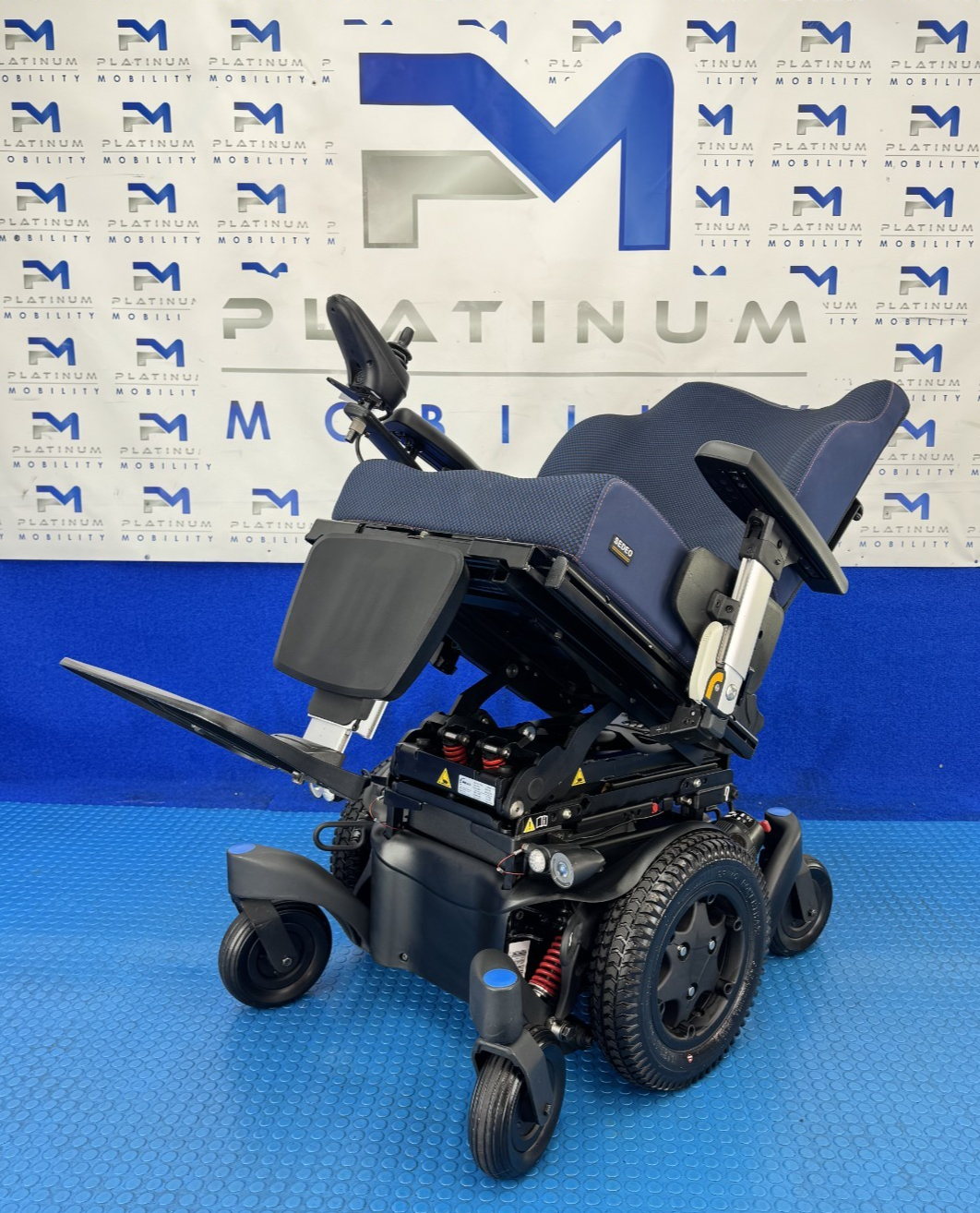 SUNRISE QUICKIE Q500M 6MPH ELECTRIC WHEELCHAIR TILT AND RISER POWERCHAIR 677