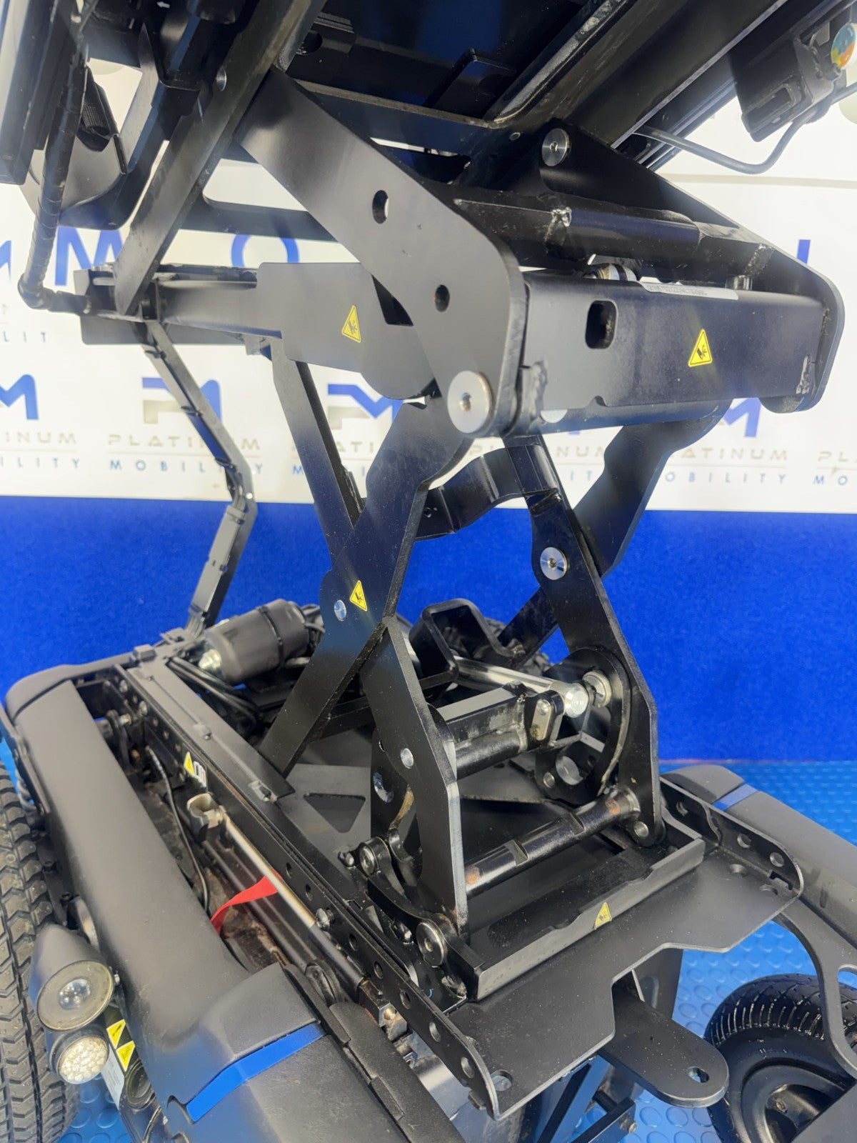 Sunrise Quickie Q500 R Powerchair Electric Rise, Tilt, 6mph 2868