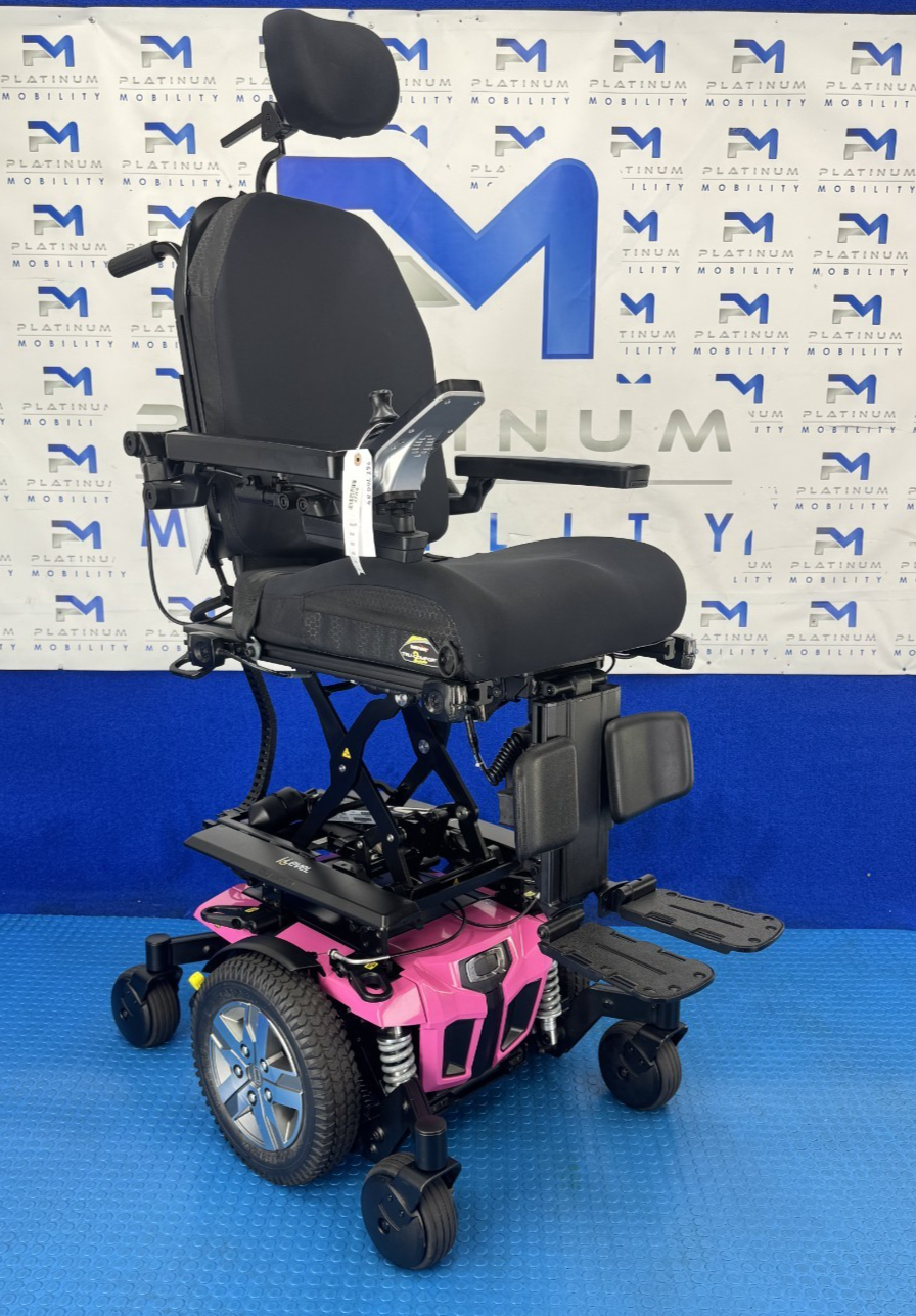 2025 PRIDE QUANTUM Q6 EDGE 3 - 6MPH ELECTRIC POWER WHEELCHAIR POWERCHAIR 2784