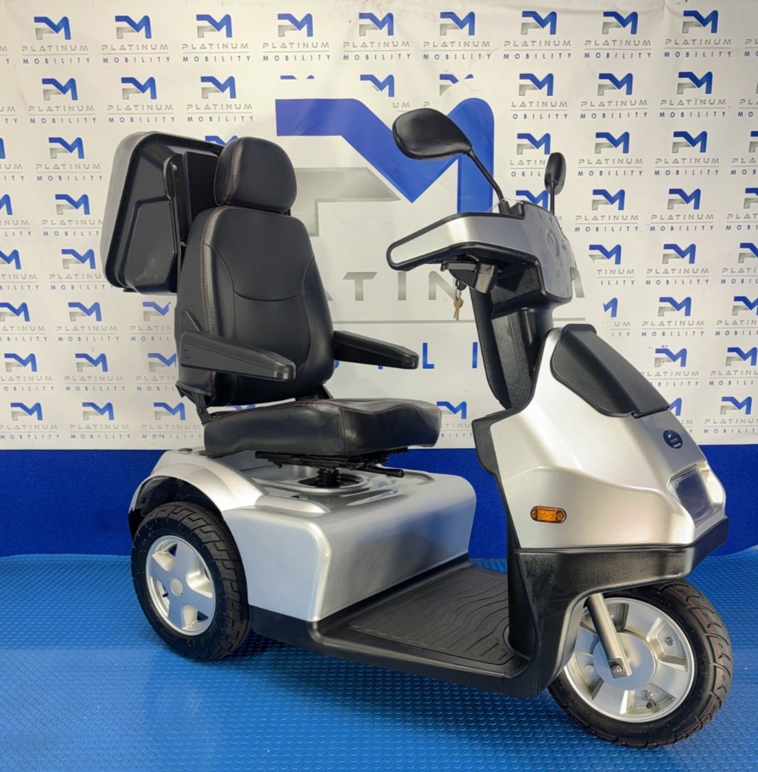 TGA Breeze S3 8MPH LARGE Mobility Scooter All Terrain 1989