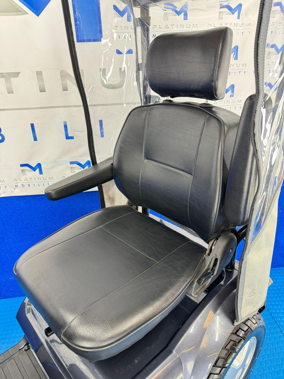 TGA Breeze S4 Canopy 8mph Road LARGE All Terrain Mobility Scooter Buggy 2100