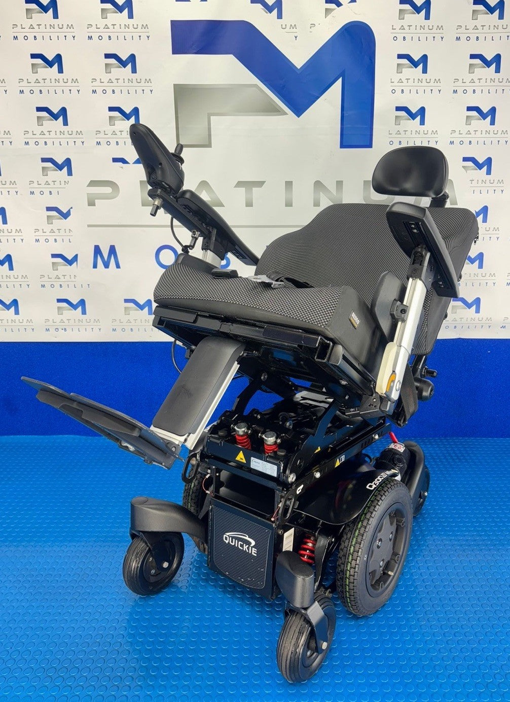Sunrise Quickie Q300M Powerchair 4 mph Riser, Tilt Electric Wheelchair 2485