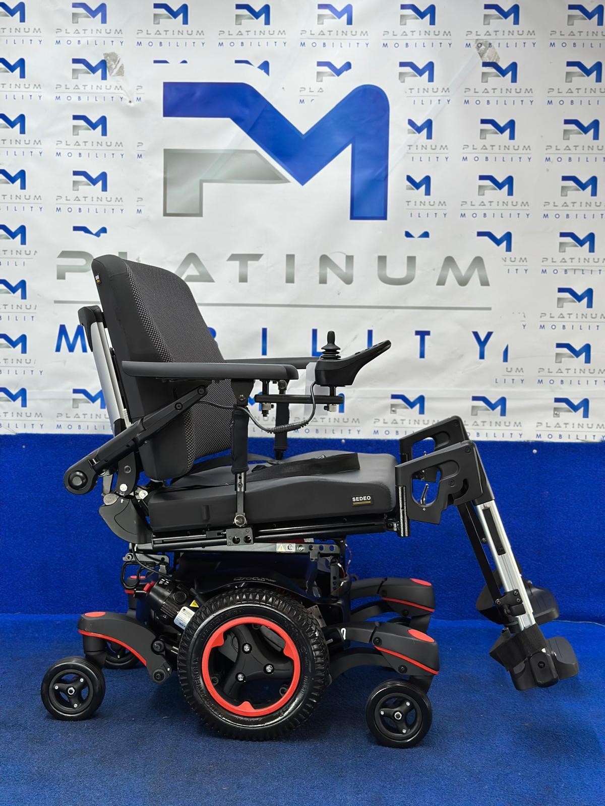 Quickie Q700 M HD Powerchair – 4mph Electric Wheelchair by Sunrise (1577)