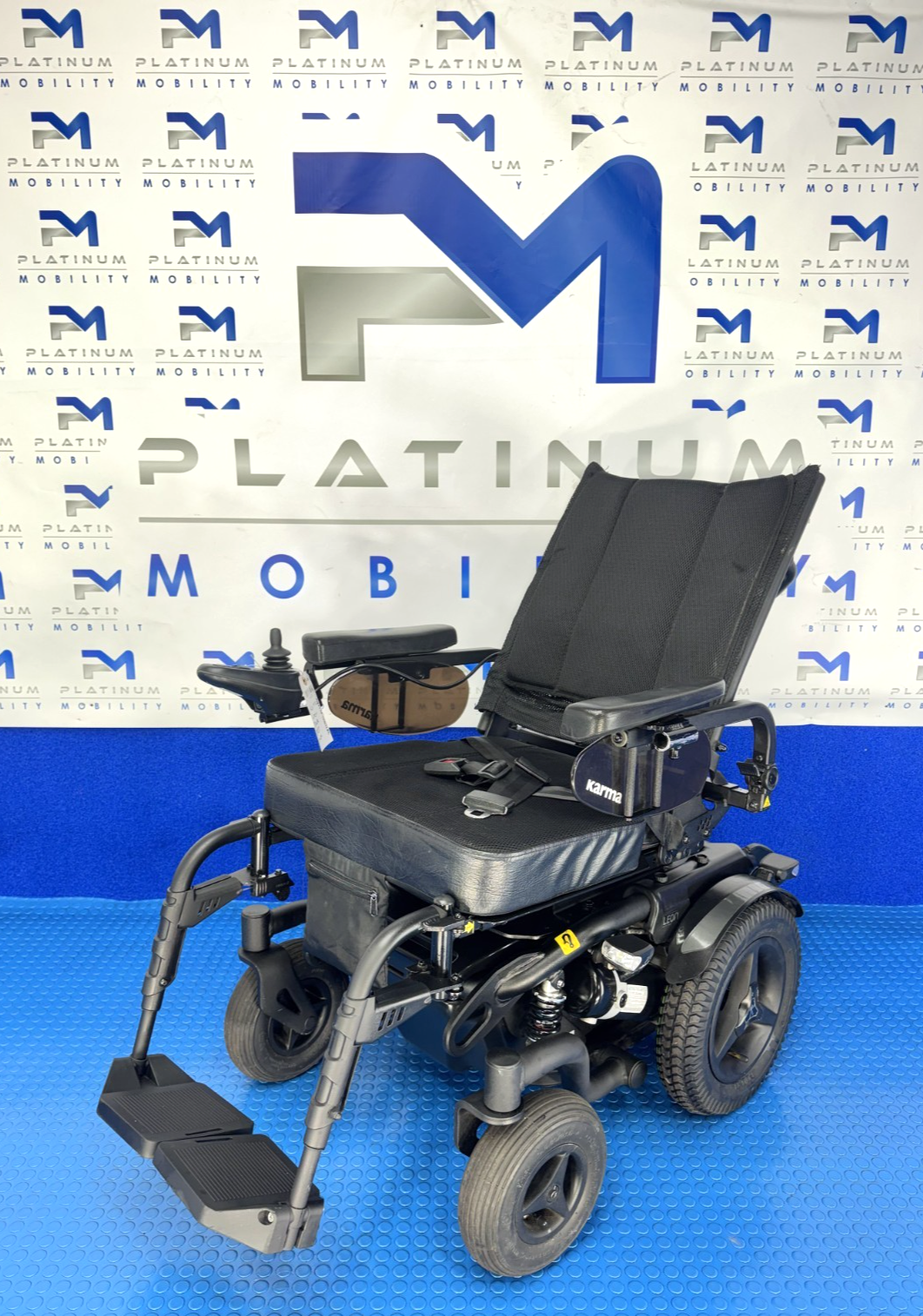 KARMA LEON 6MPH ELECTRIC POWERCHAIR | AIR TYRES | NEW BATTERIES 4172