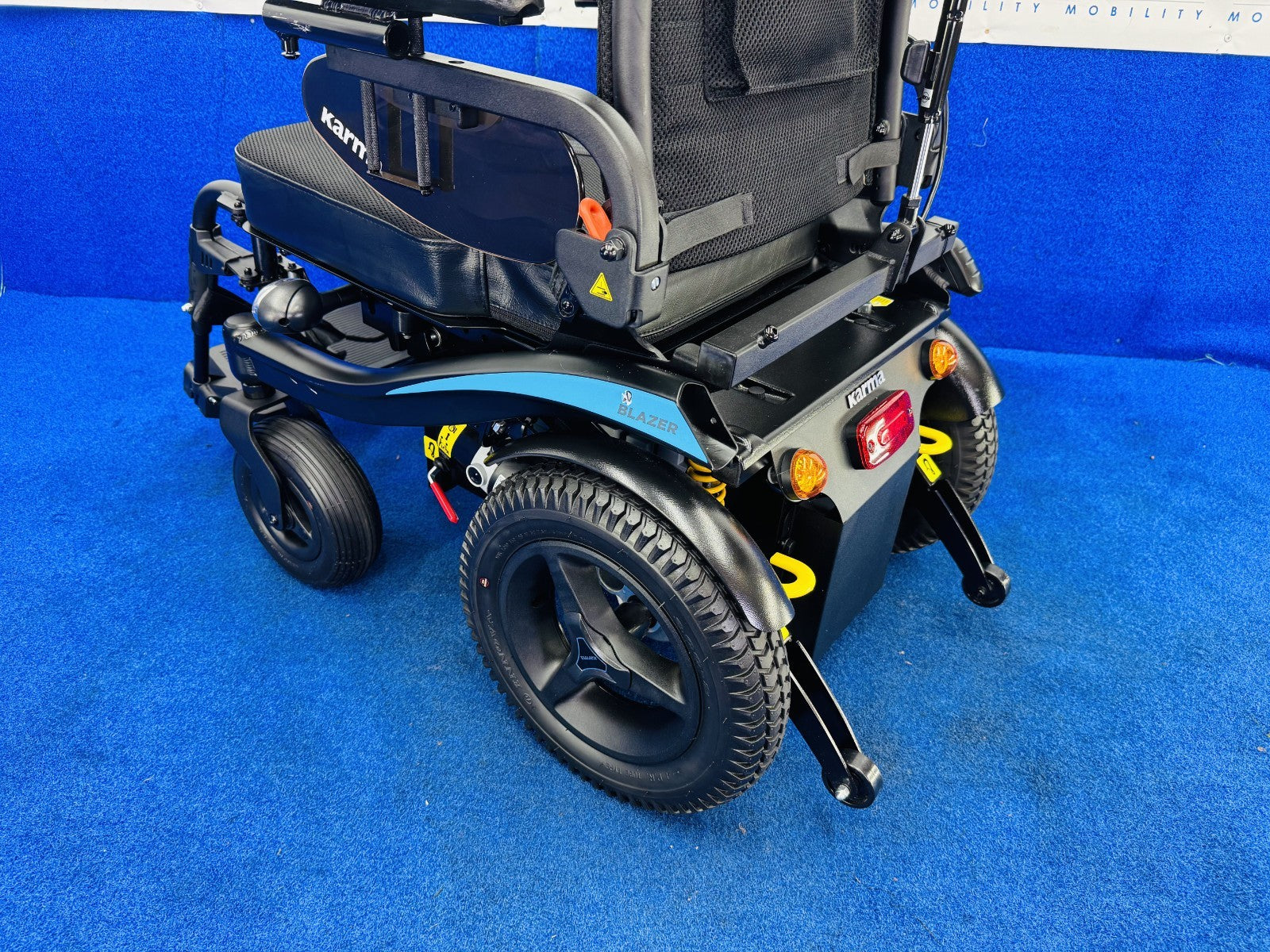 KARMA BLAZER 2 MOBILITY ELECTRIC WHEELCHAIR POWERCHAIR 6 MPH All Terrain 1670