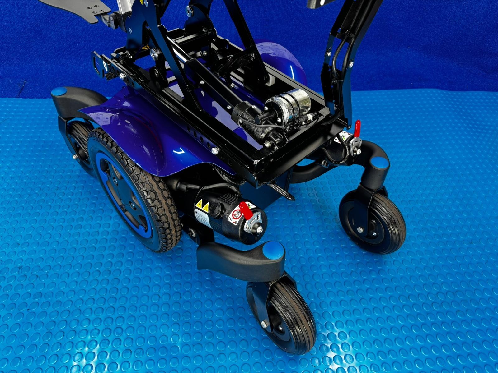 Sunrise Quickie Q300M Mini Powerchair 4 mph Riser Electric Wheelchair (1903)