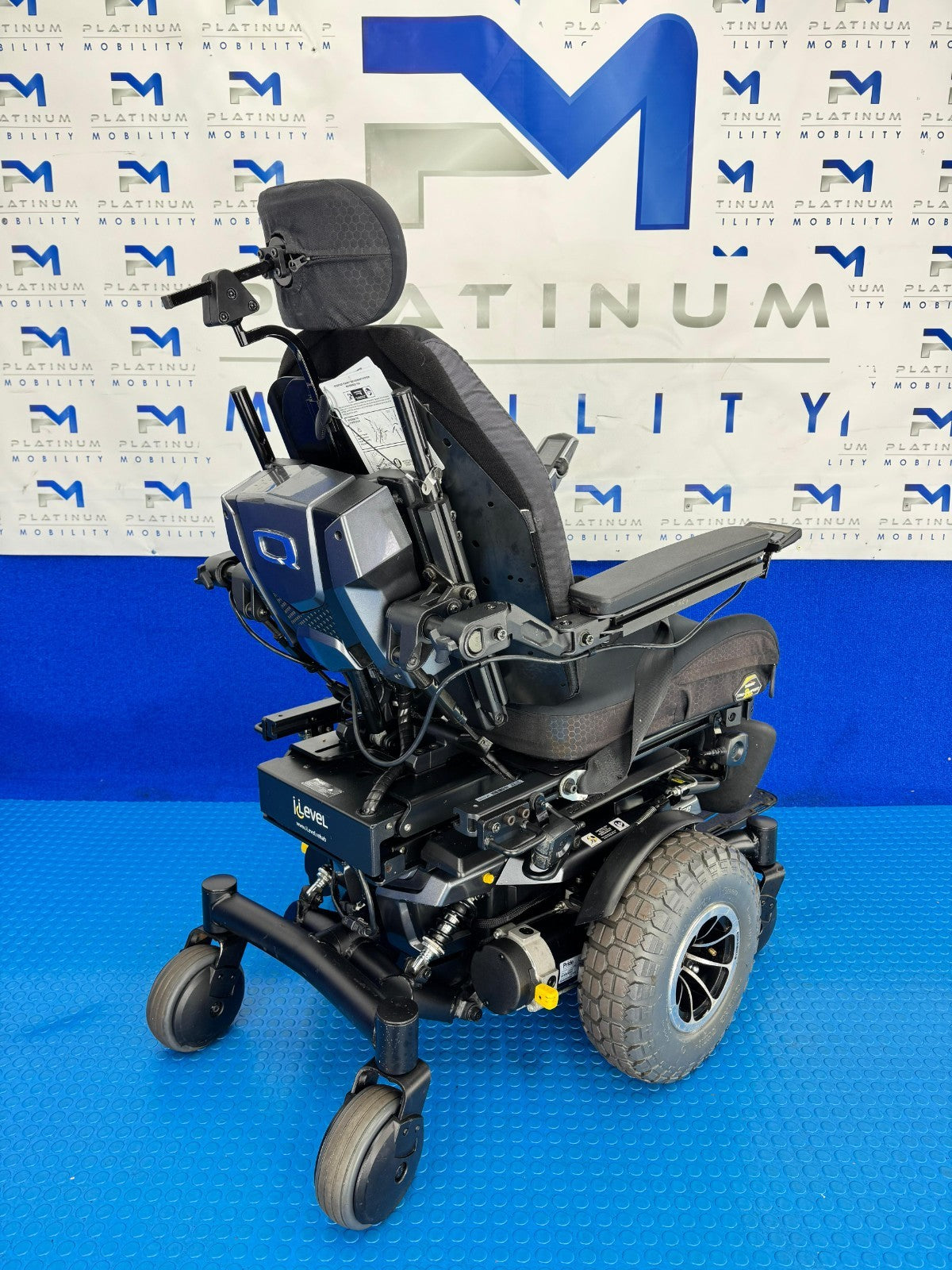 PRIDE QUANTUM Q6 EDGE Z 2.0 i-LEVEL 6 MPH ELECTRIC MOBILITY POWERCHAIR 871
