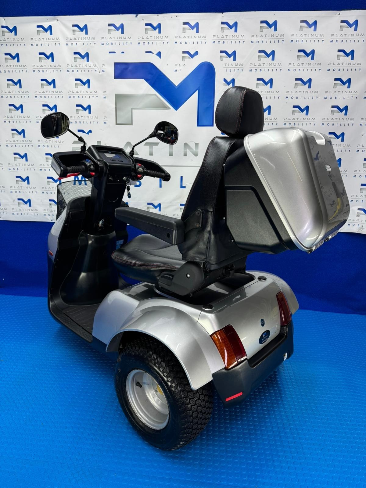 TGA Breeze S3 GT 8MPH LARGE Mobility Scooter All Terrain 1582
