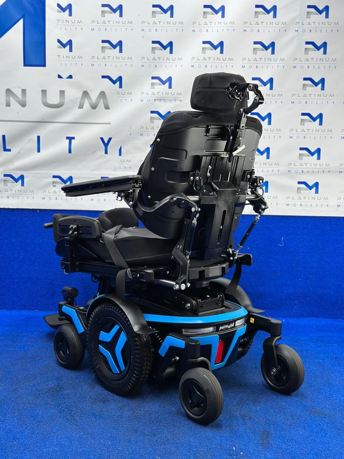 Permobil M3 Corpus 4 mph Electric Wheelchair Powerchair Mobility Standing 736