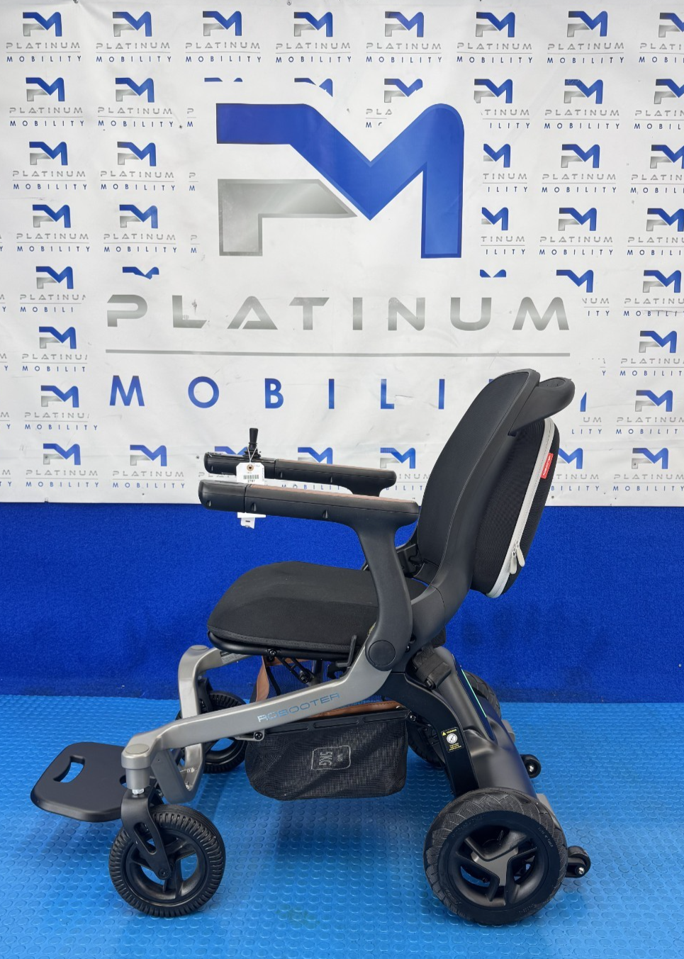 2024 Robooter E40 Folding Mobility Electric Wheelchair Remote 4mph 2787