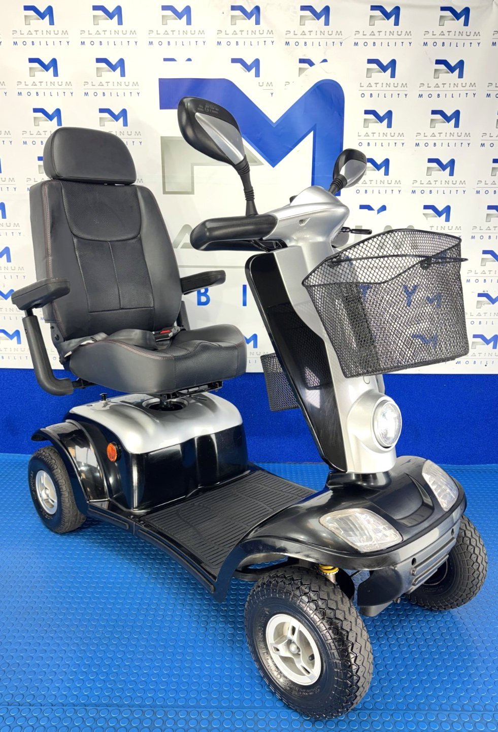 Kymco Maxi 4 Wheeled Mobility Scooter New Batteries, Air Tyres, No VAT 8mph 4083