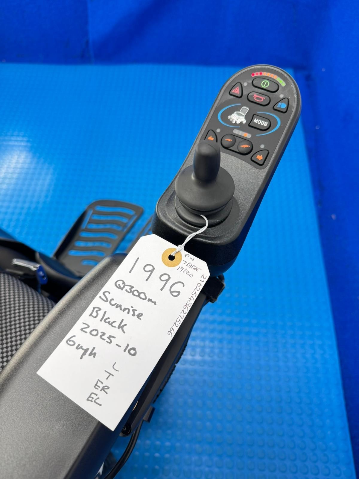 2025 Sunrise Quickie Q300 M Powerchair – 6mph Riser Electric Wheelchair 1996