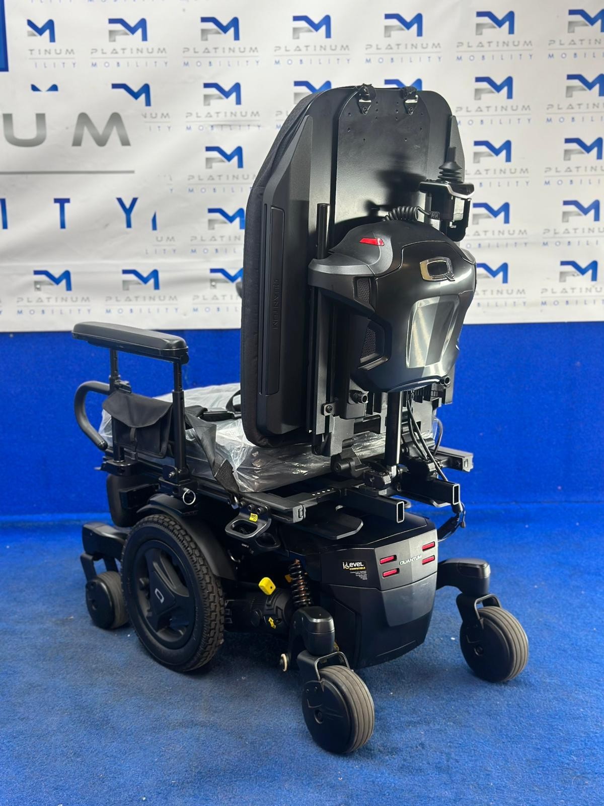 Quantum Edge 3 Stretto Powerchair – 4mph, Compact Electric Wheelchair (1234)