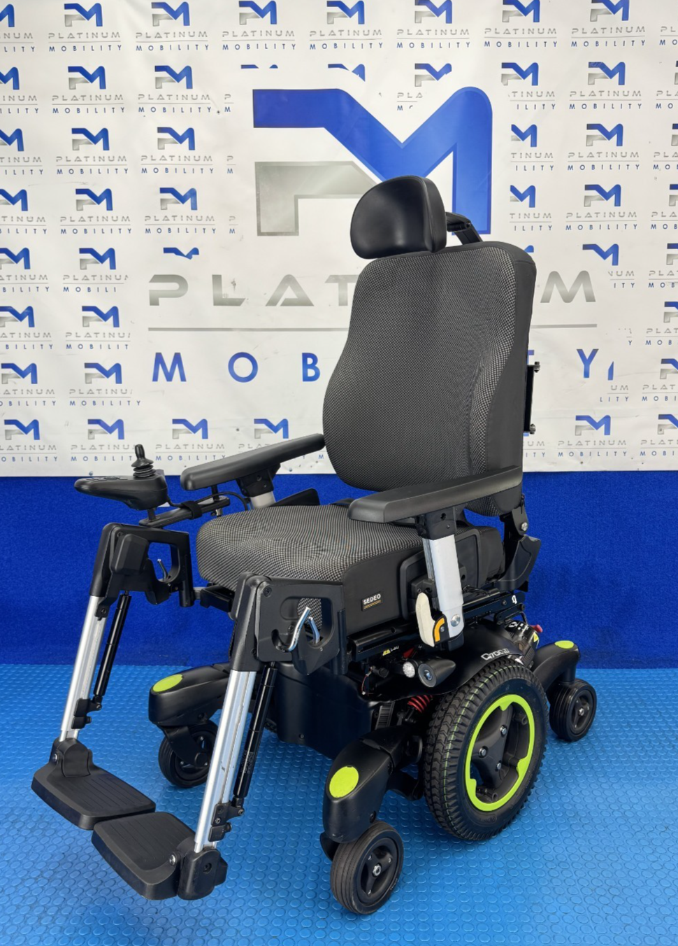 Sunrise Quickie Q700 M Powerchair – 6mph Riser Tilt Electric Wheelchair 2247
