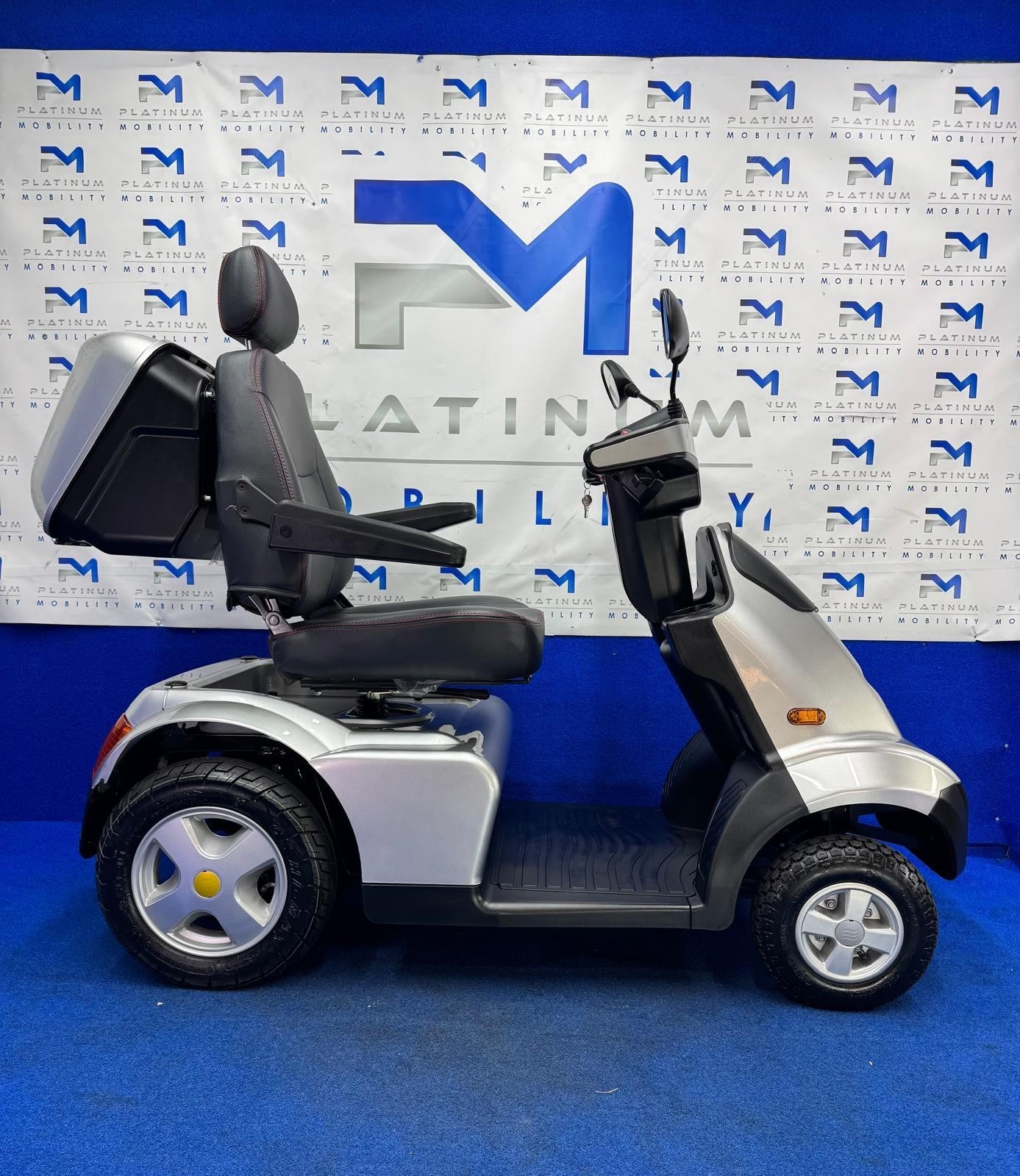 TGA Breeze S4 8MPH All Terrain Mobility Scooter Immaculate Condition