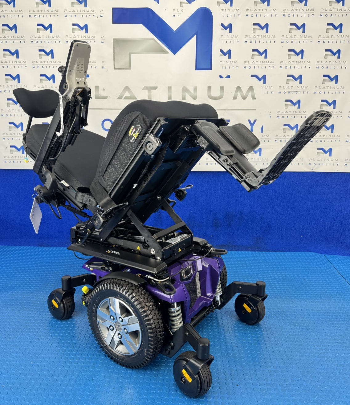 2025 PRIDE QUANTUM Q6 EDGE 2.0 i-LEVEL 6 MPH ELECTRIC MOBILITY POWERCHAIR 2305