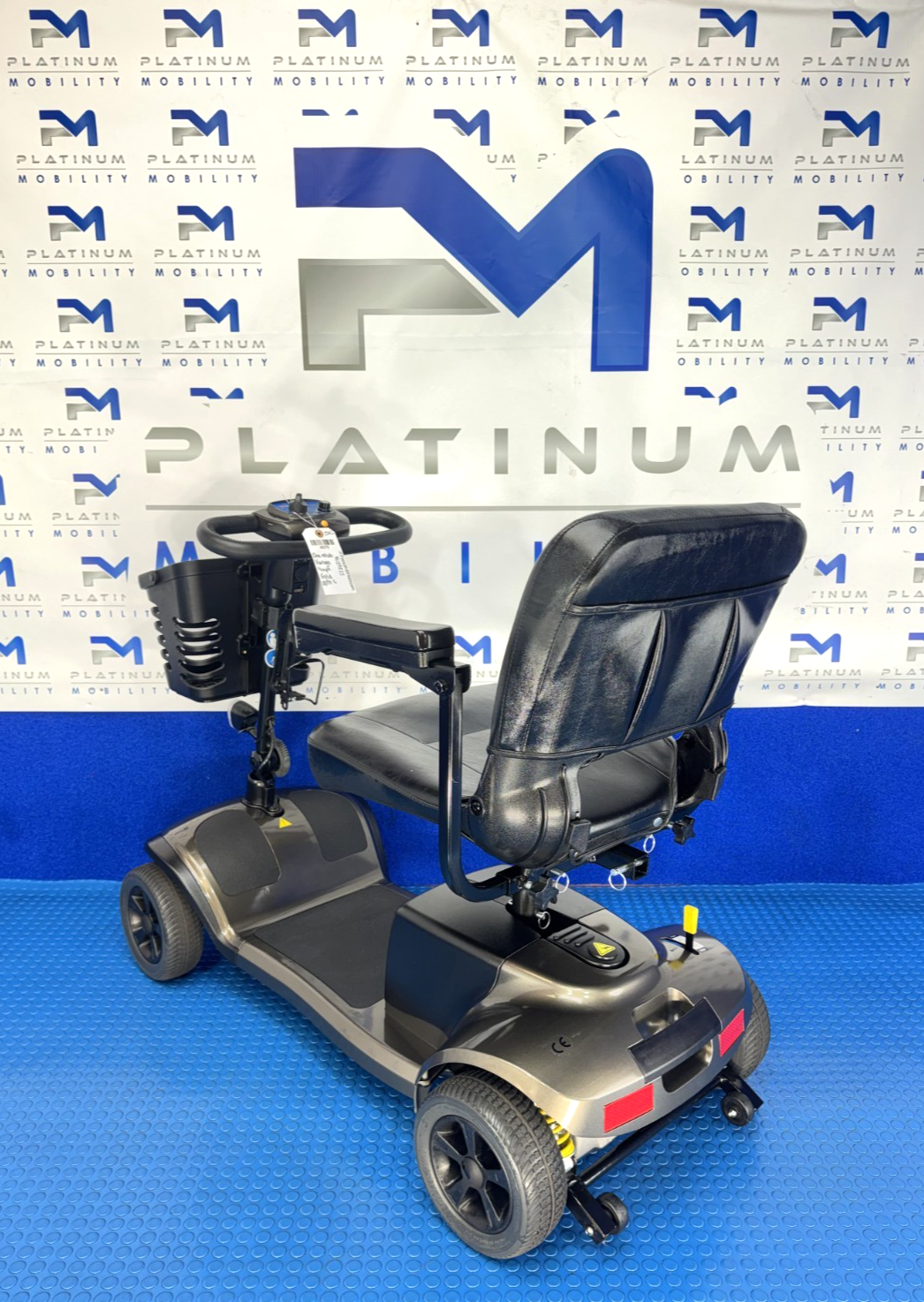 One Rehab Vantage Lightweight Mobility Scooter 4MPH Portable 4075
