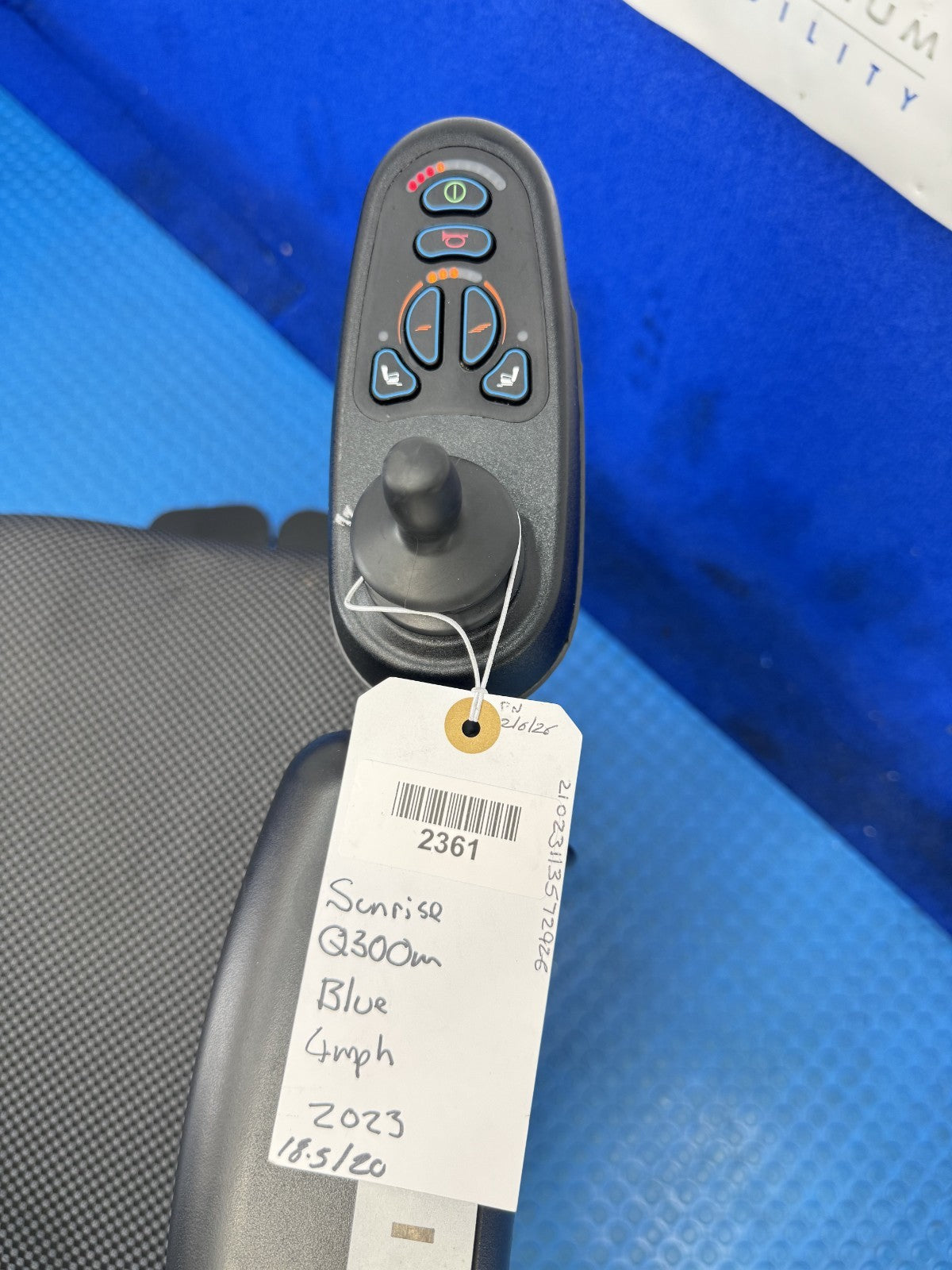 Sunrise Quickie Q300M Mini Powerchair 4 mph Riser, Tilt Electric Wheelchair 2361