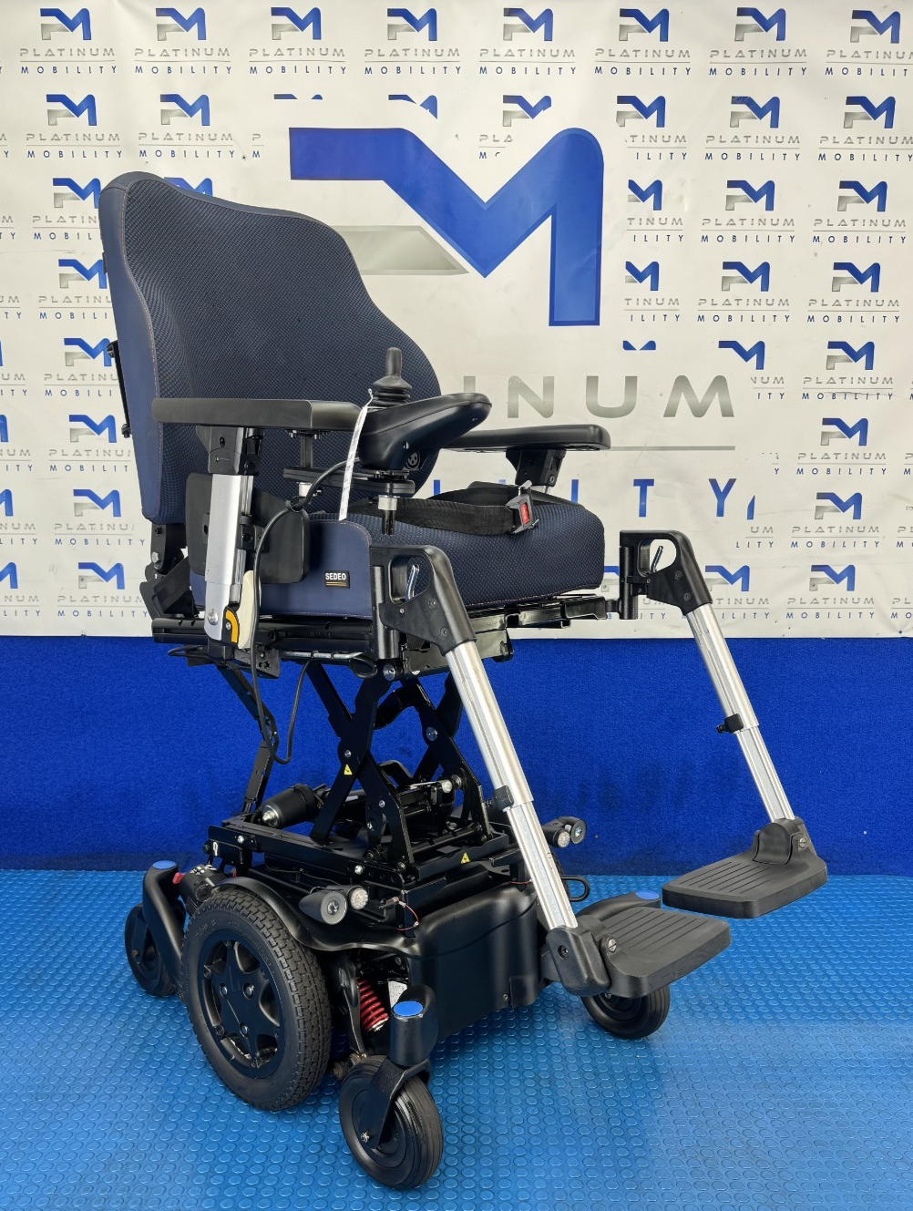 Sunrise Quickie Q500 M Powerchair – 6mph Riser & Tilt Electric Wheelchair 2976