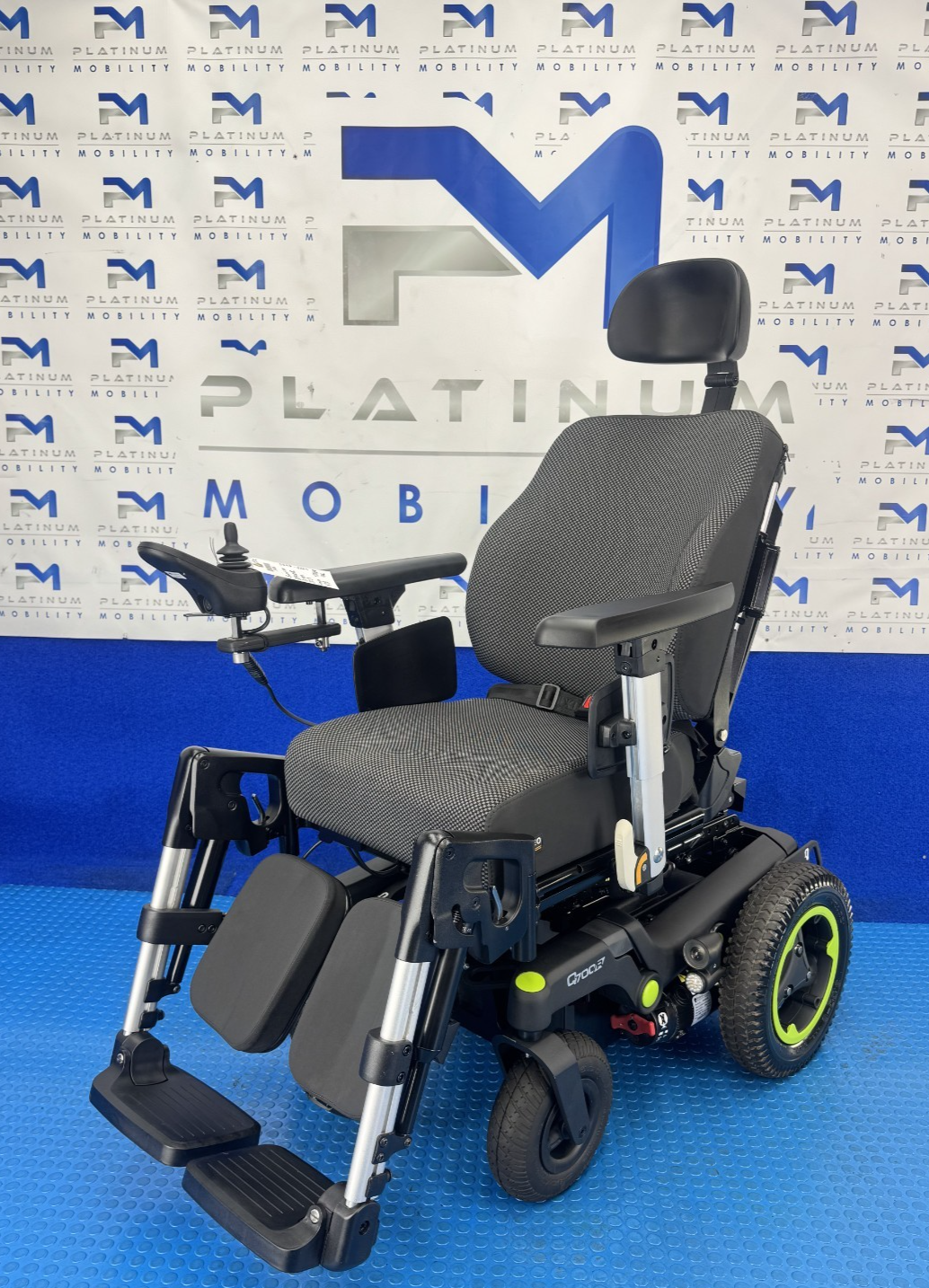 Sunrise Q700R Electric Powerchair Rise, Tilt, Recline, Electric Legs 6mph 2496