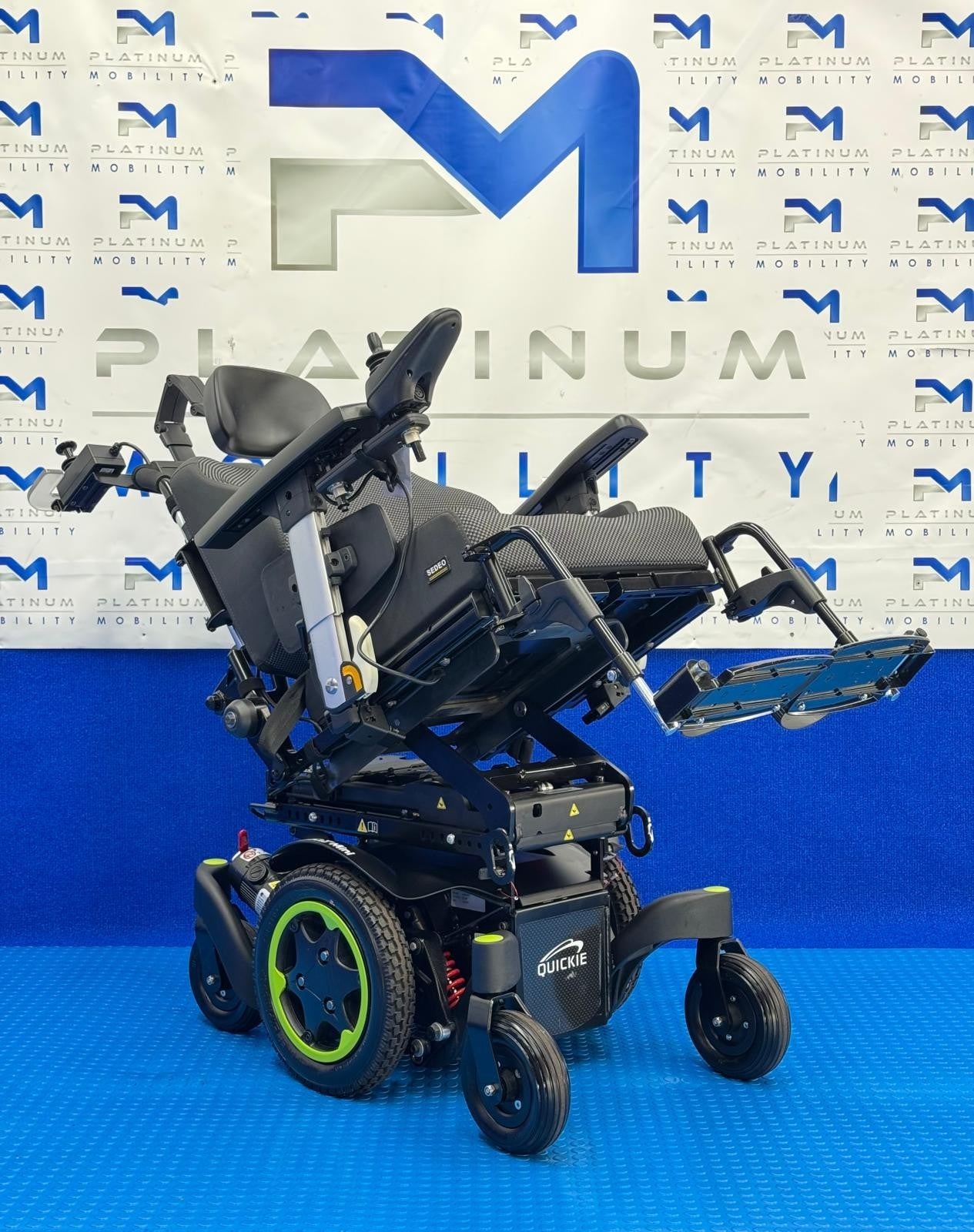 Sunrise Quickie Q300 Mini Powerchair 4mph Riser Electric Wheelchair Carer 1828