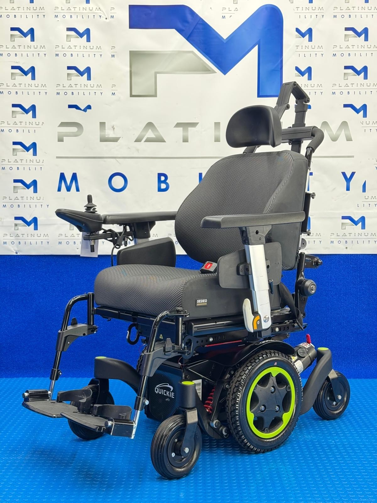 Sunrise Quickie Q300 Mini Powerchair 4mph Riser Electric Wheelchair Carer 1828