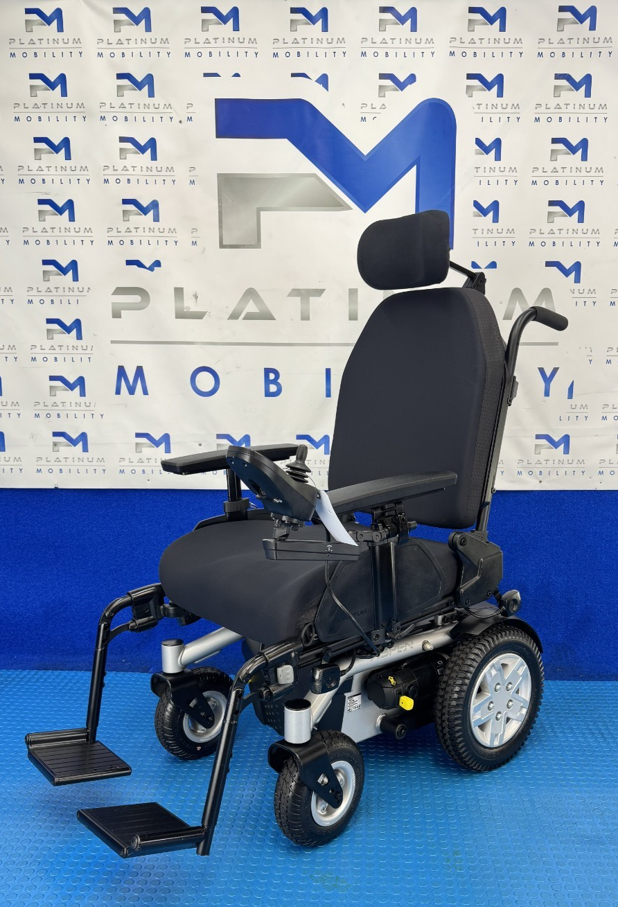 Quantum Aspen Electric Wheelchair Tilt Function 4mph 2933
