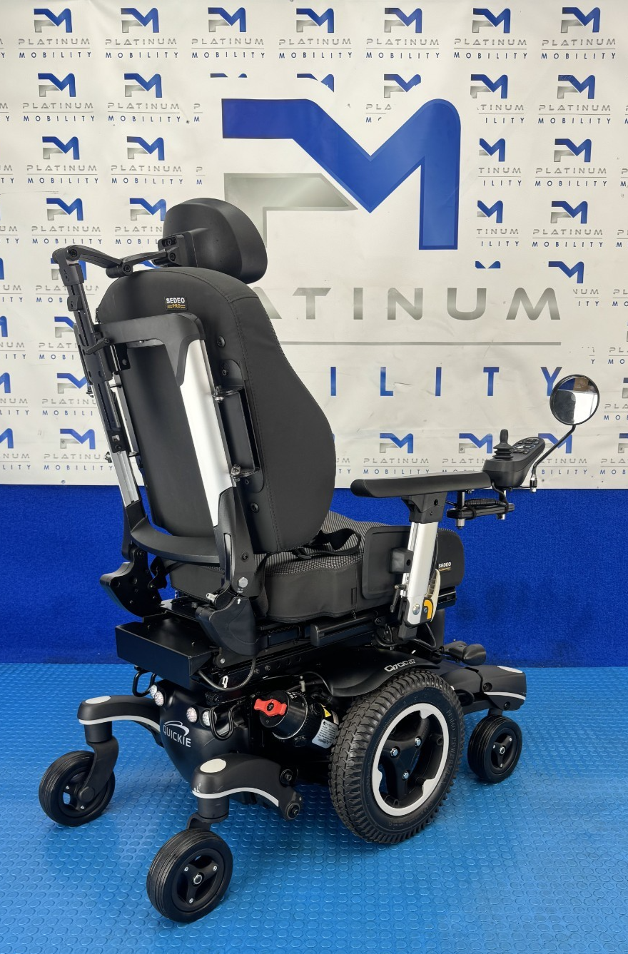 Sunrise Quickie Q700 M Powerchair – 6mph Riser Tilt Electric Wheelchair 2359