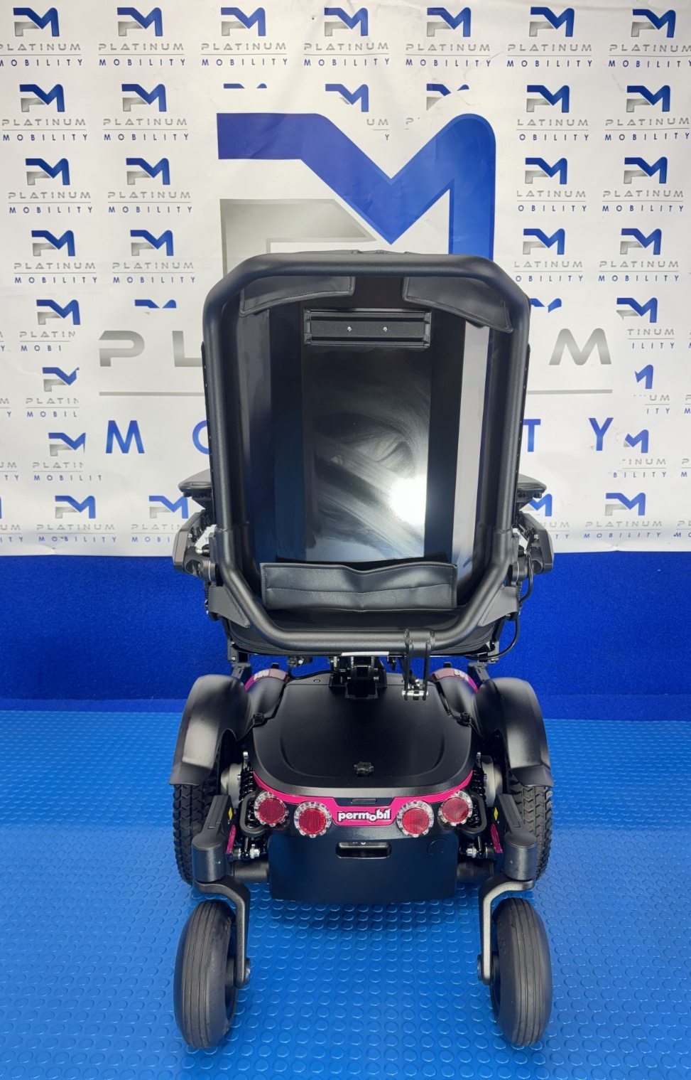 2025 PERMOBIL M1 MWD 4 MPH ELECTRIC WHEELCHAIR POWERCHAIR MOBILITY SCOOTER 2713