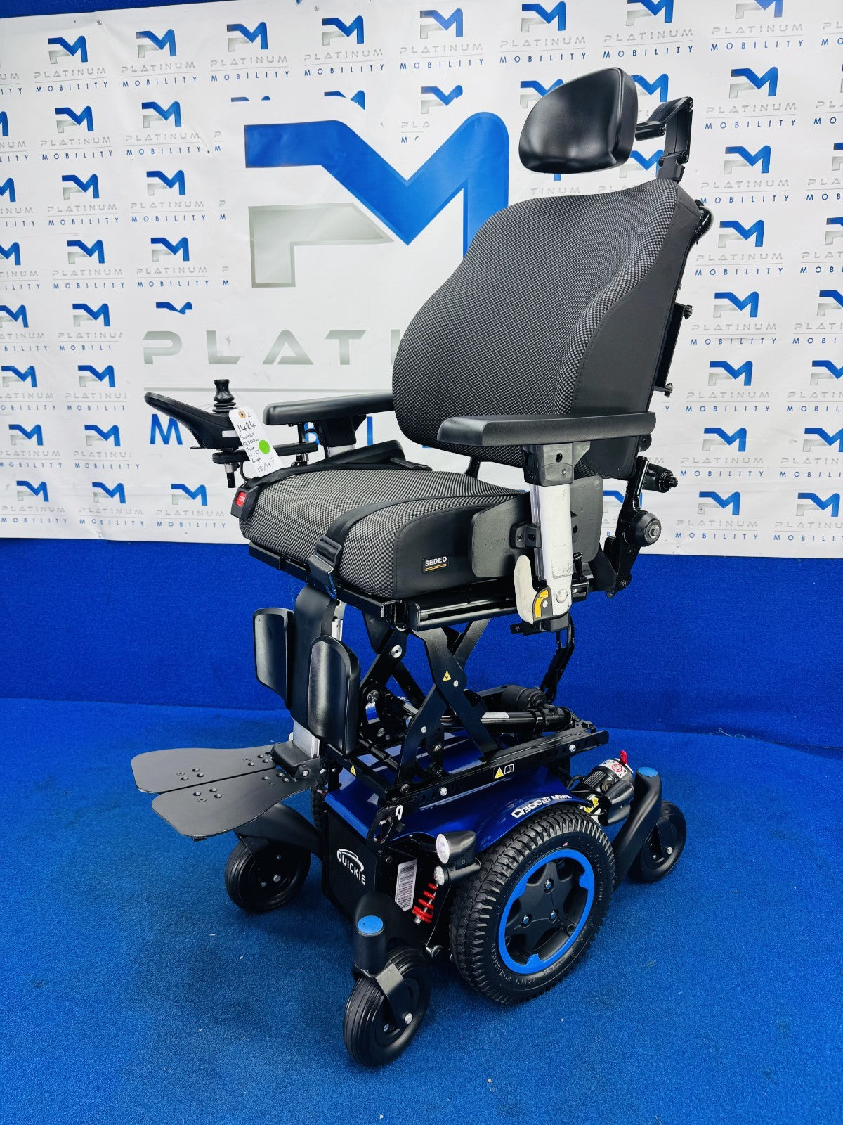 Quickie Q300 Mini Powerchair – 6mph Riser Electric Wheelchair by Sunrise (1484)