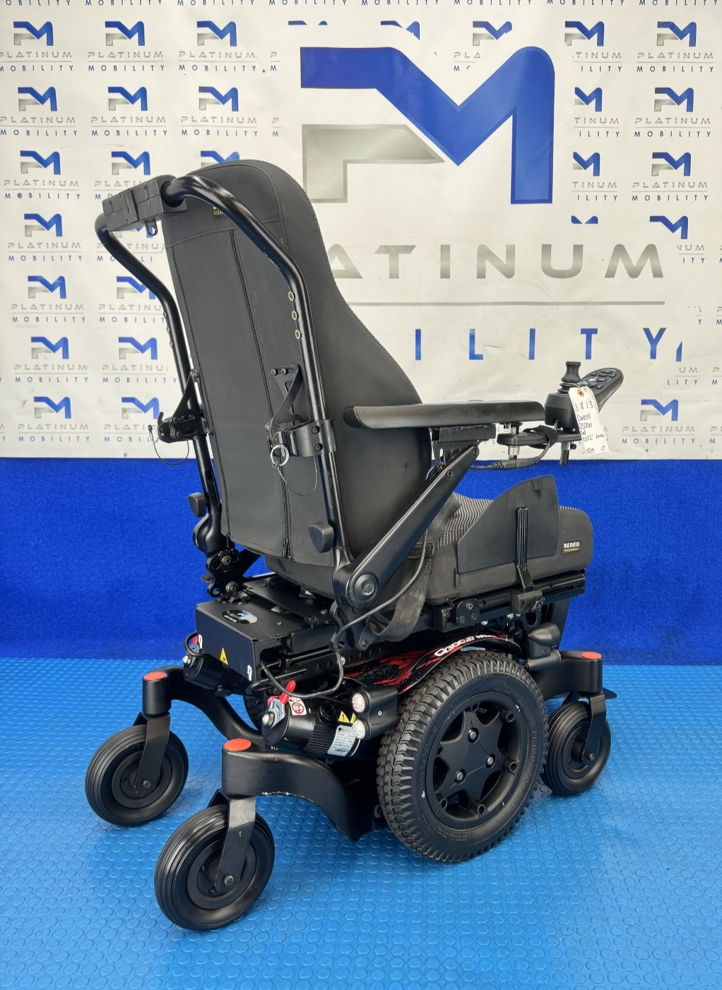 Sunrise Quickie Q300M Mini Powerchair 6 mph Riser Electric Wheelchair 1813