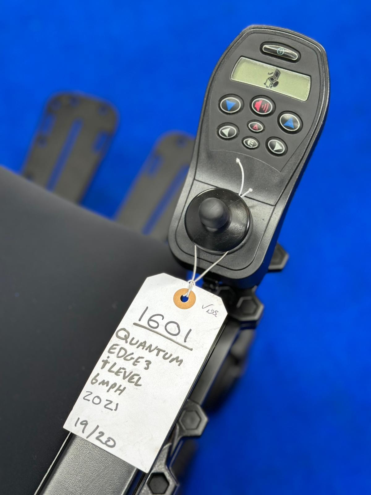 PRIDE QUANTUM EDGE 3 6 MPH ELECTRIC POWER WHEELCHAIR POWERCHAIR 1601