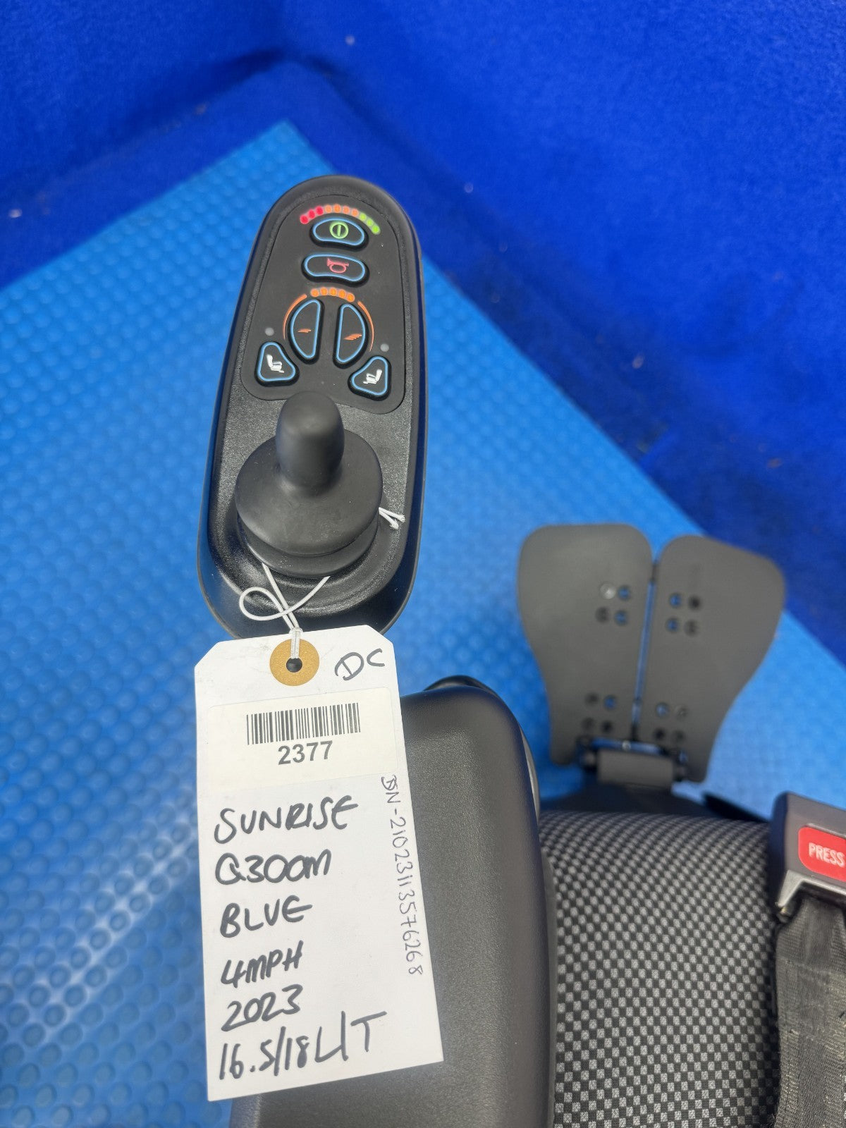Sunrise Quickie Q300M Powerchair 4 mph Riser, Tilt Electric Wheelchair 2377