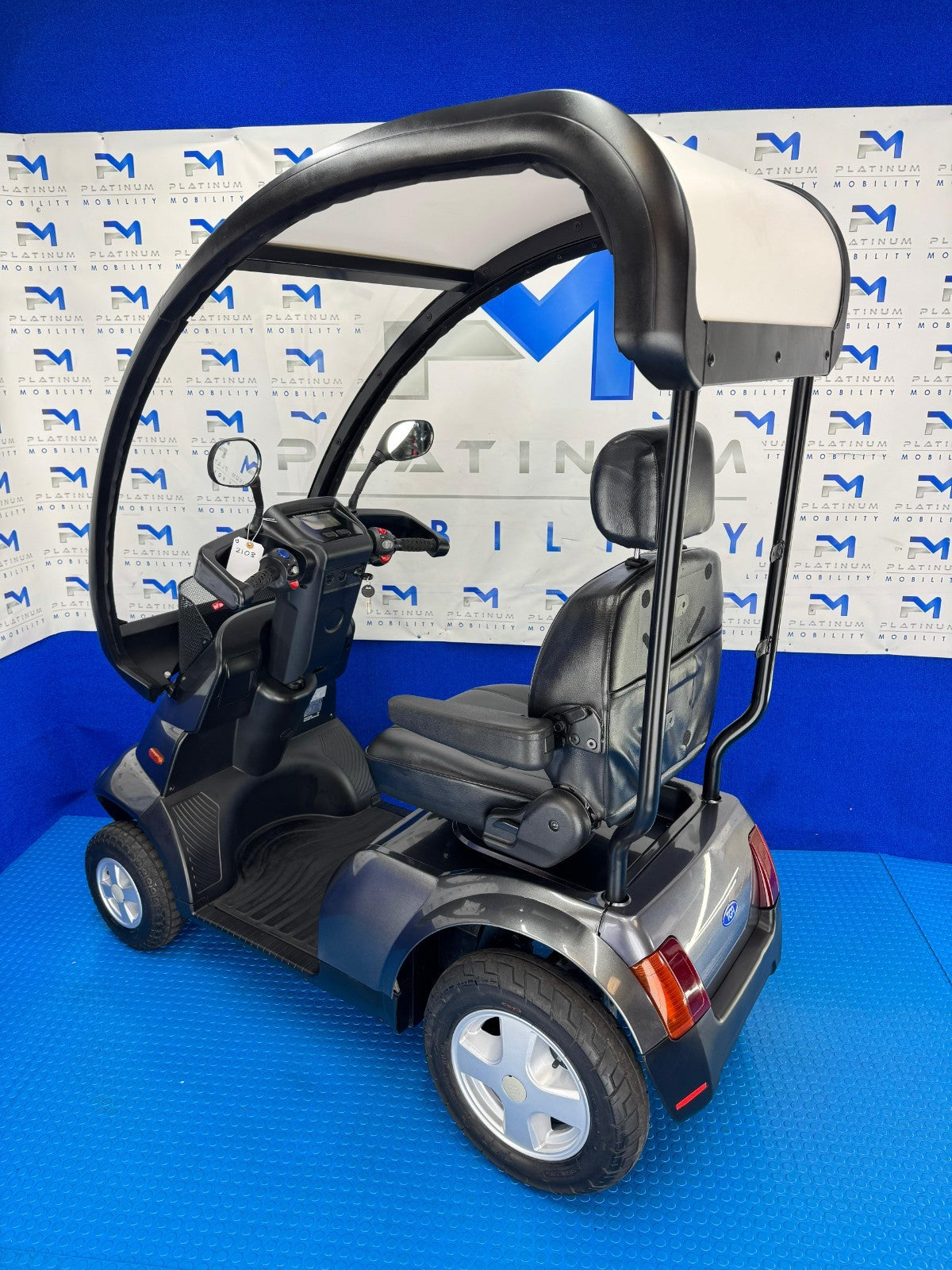 TGA Breeze S4 Canopy 8mph Road LARGE All Terrain Mobility Scooter Buggy 2103