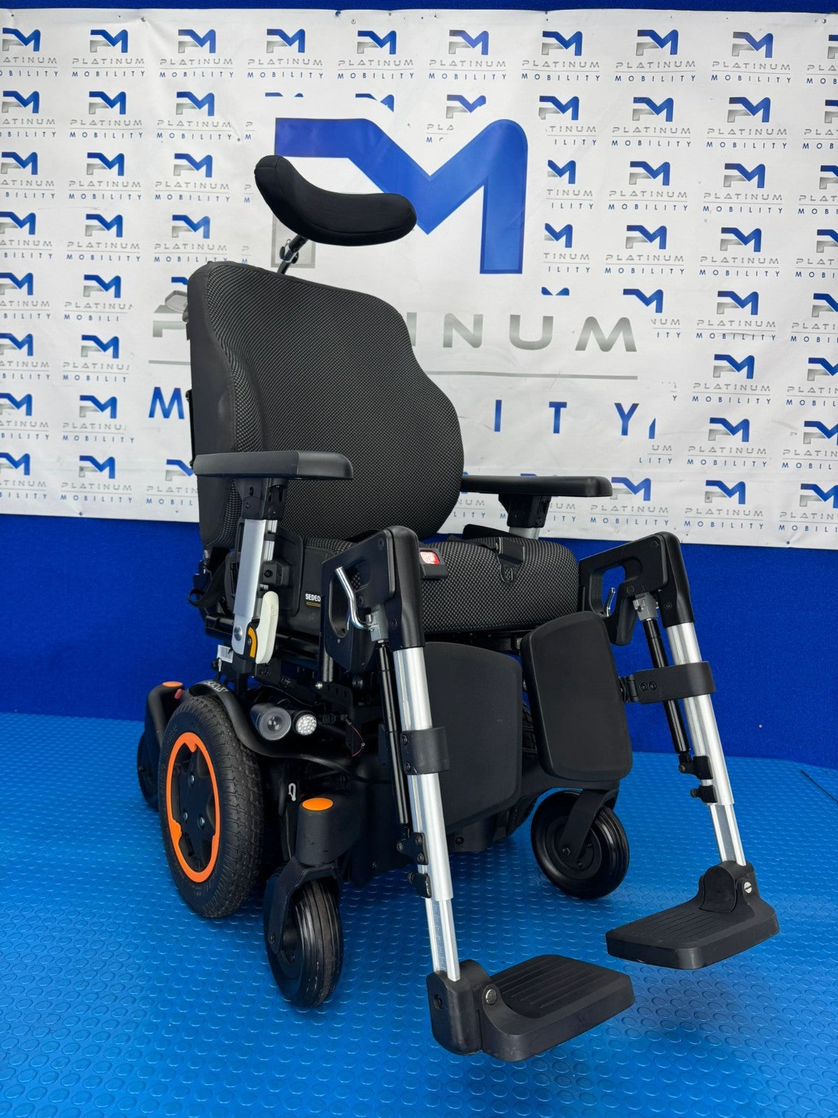 Quickie Q500 M Powerchair – 6mph Riser Electric Wheelchair by Sunrise 2123