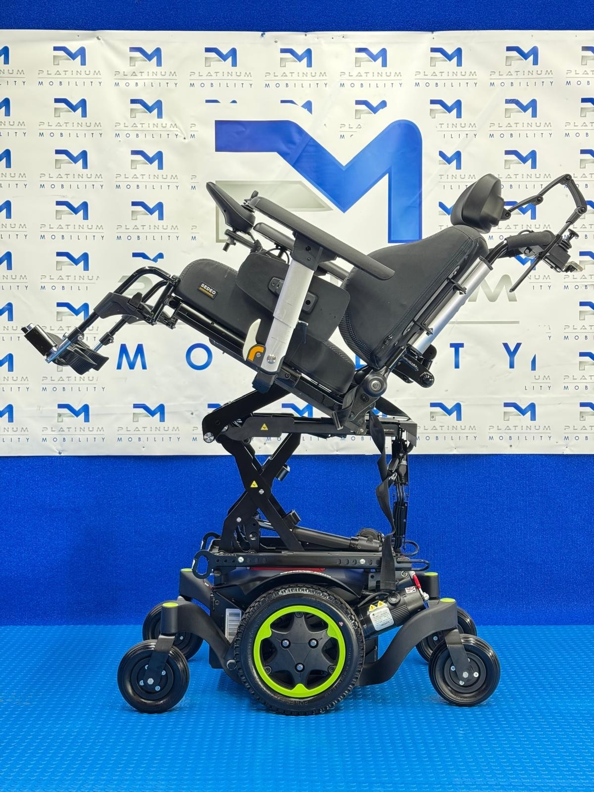 Sunrise Quickie Q300 Mini Powerchair 4mph Riser Electric Wheelchair Carer 1828