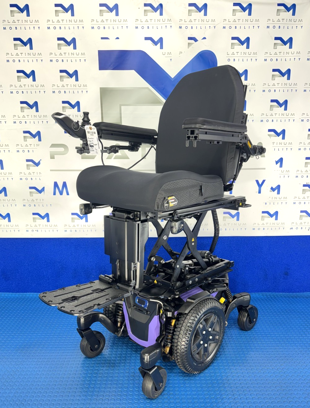 PRIDE QUANTUM EDGE 3 STRETTO 6 MPH ELECTRIC Rise, Tilt, Legs  POWERCHAIR 4066