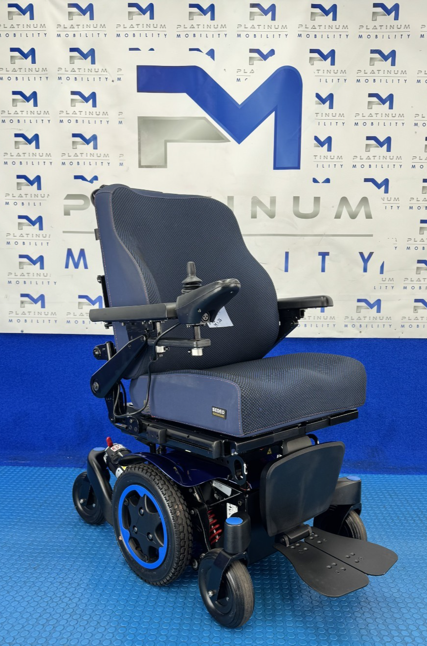 Sunrise Quickie Q300 Mini – 4mph Rise and Tilt Electric Wheelchair 1672