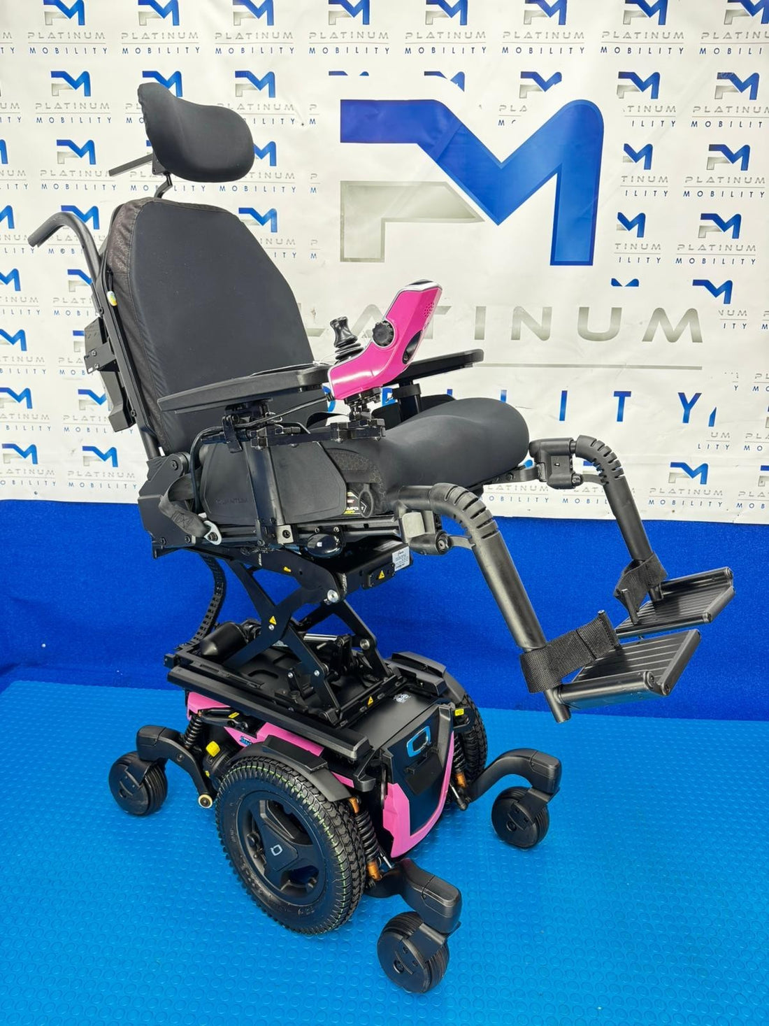 PRIDE QUANTUM EDGE 3 STRETTO 4 MPH ELECTRIC POWER WHEELCHAIR POWERCHAIR 1614