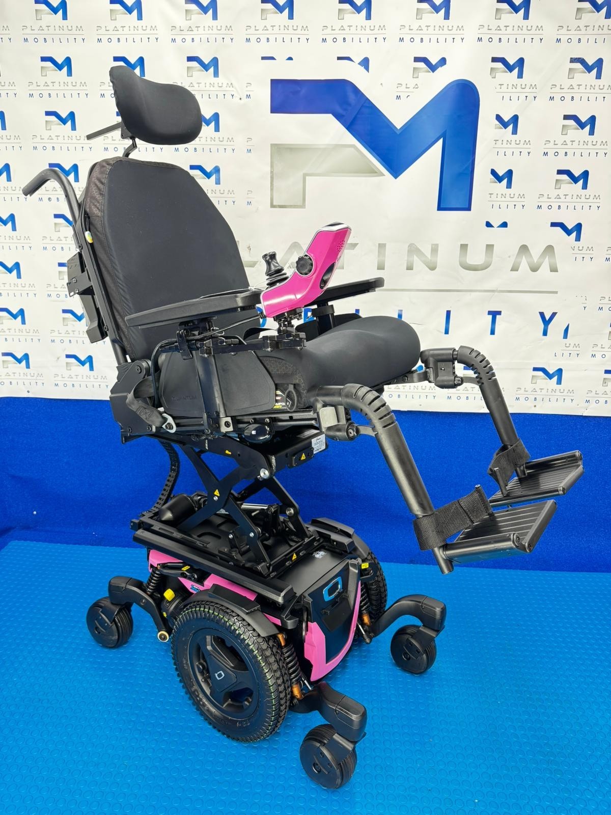 PRIDE QUANTUM EDGE 3 STRETTO 4 MPH ELECTRIC POWER WHEELCHAIR POWERCHAIR 1614