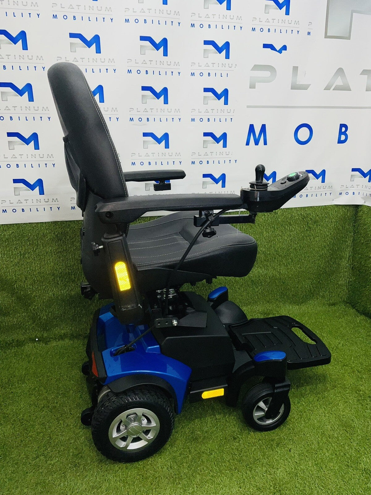 2023 VAN OS QUEST TRANSIT ELECTRIC WHEELCHAIR BOOT FOLDING SCOOTER