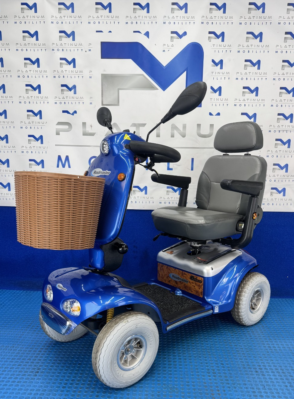 Shoprider Cadiz Electric Mobility Scooter New Batteries, Air tyres, 8 Mph 2511