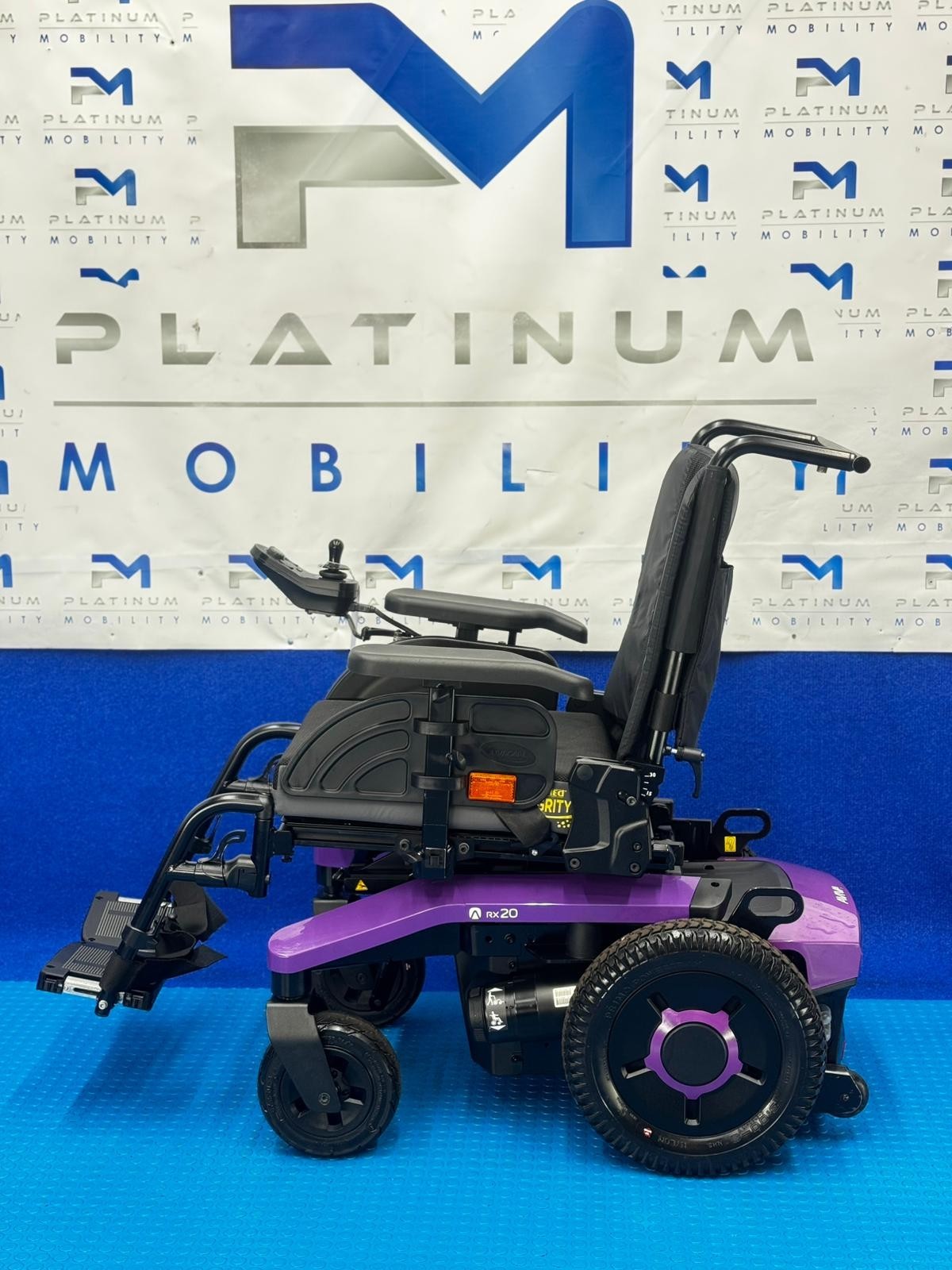 Invacare AVIVA RX20 4MPH Powerchair Tilt RWD Narrow Base 1466