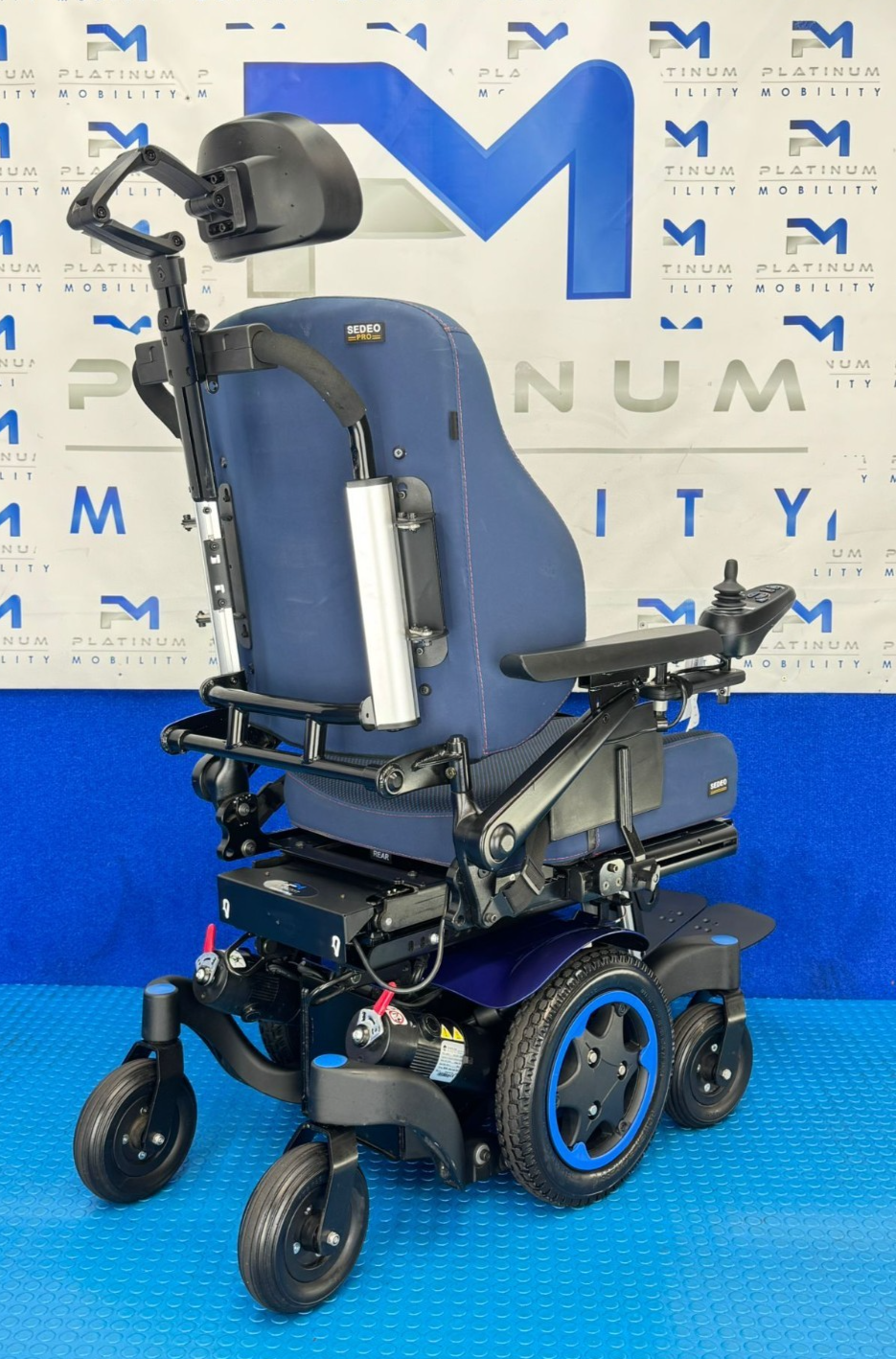 SUNRISE QUICKIE Q300 MINI RISER TILT COMPACT POWERCHAIR REF 2261